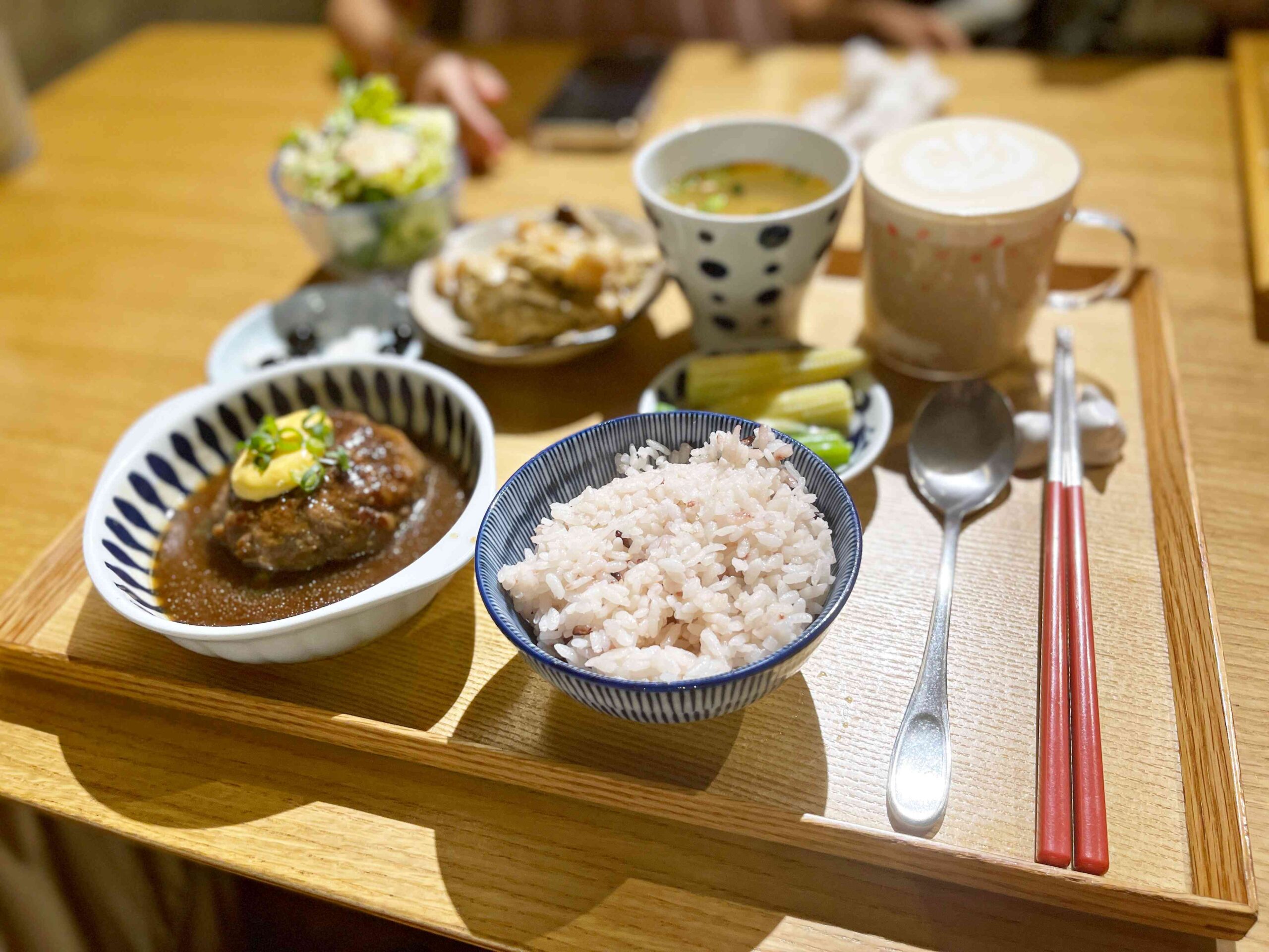 【江子翠美食】KOYA COFFEE，板橋早午餐推薦（寵物友善） (菜單) @厚片嘴角帶便當