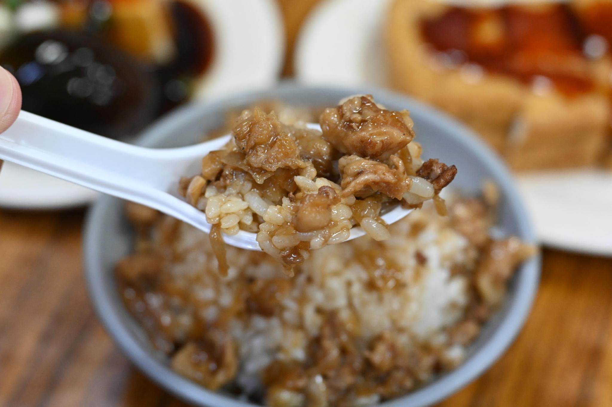 【北投美食】上全肉羹，北投市場好吃推薦 (菜單) @厚片嘴角帶便當