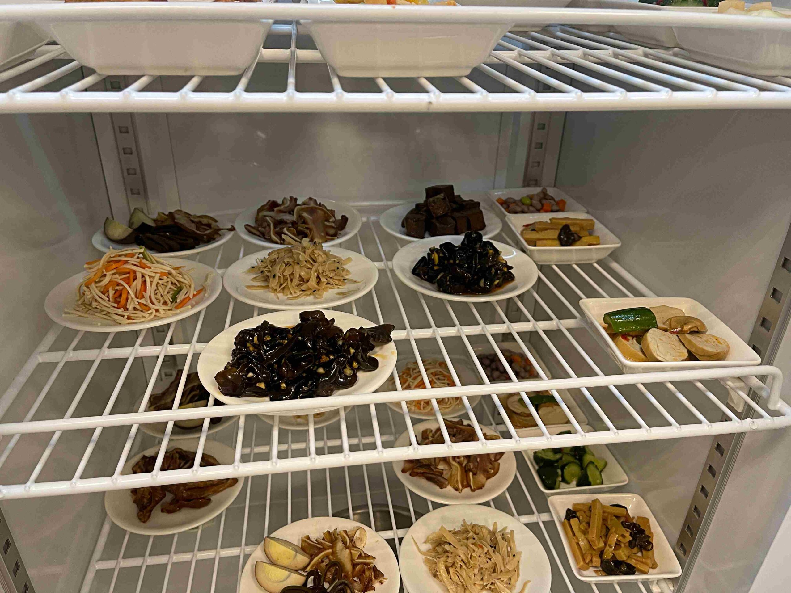 【內湖美食】牛閣精緻麵館-內科店，(二訪)文德港墘牛肉麵推薦！(菜單) @厚片嘴角帶便當