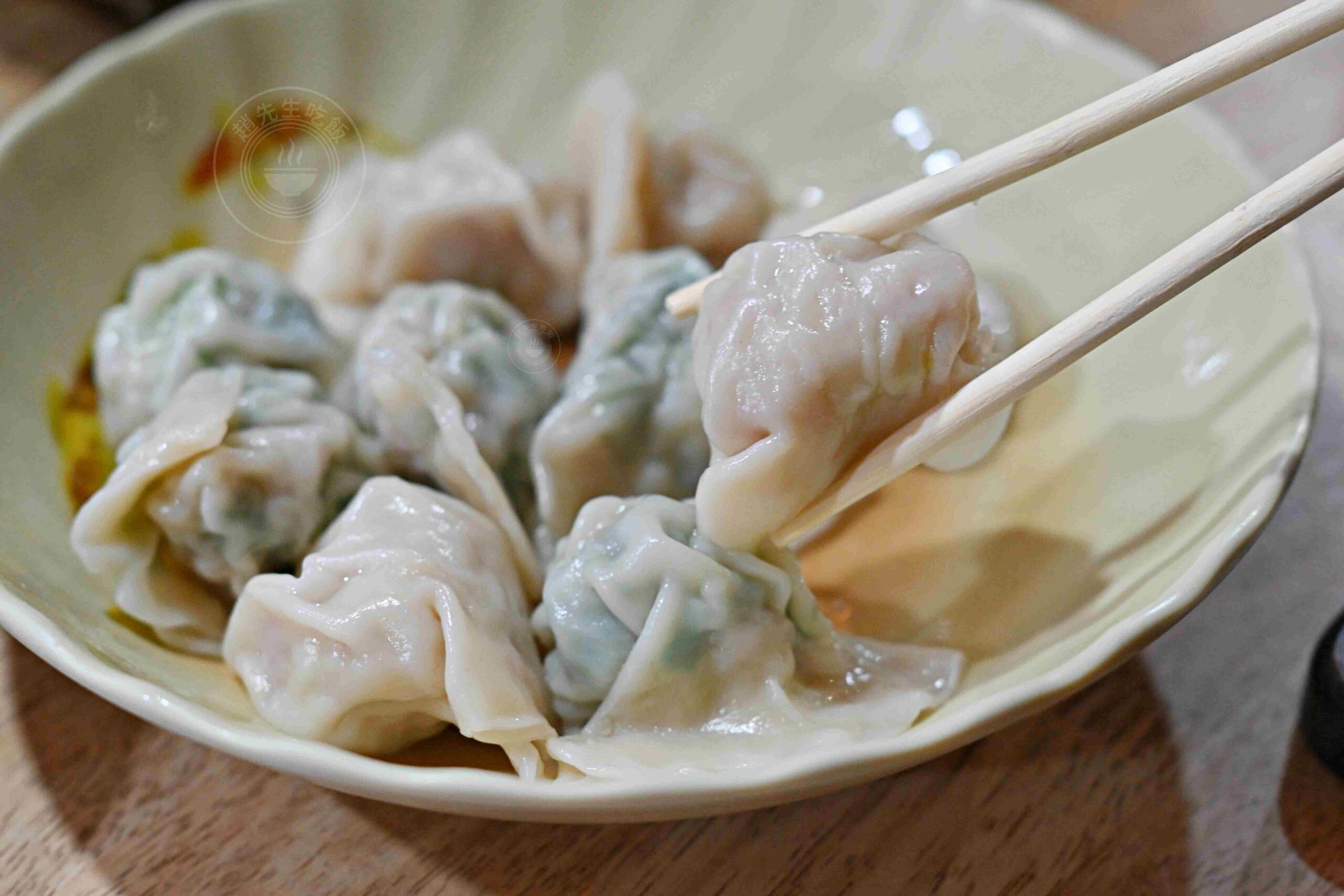 【景美夜市美食】楊家手工水餃，在地人瘋排飽滿三十年爆汁韭菜水餃推薦！(菜單) @趙先生吃飯