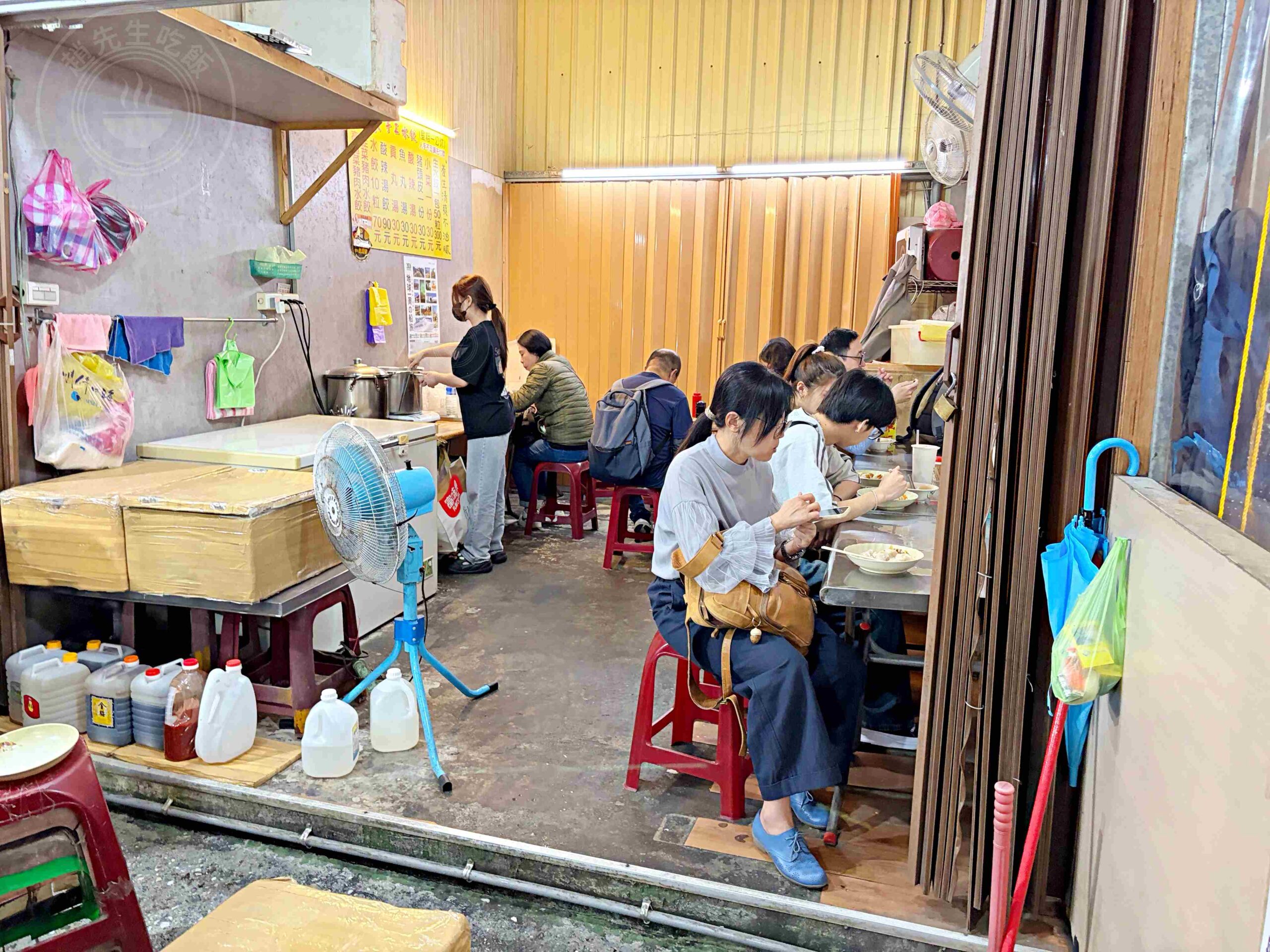 【景美夜市美食】楊家手工水餃，在地人瘋排飽滿三十年爆汁韭菜水餃推薦！(菜單) @趙先生吃飯
