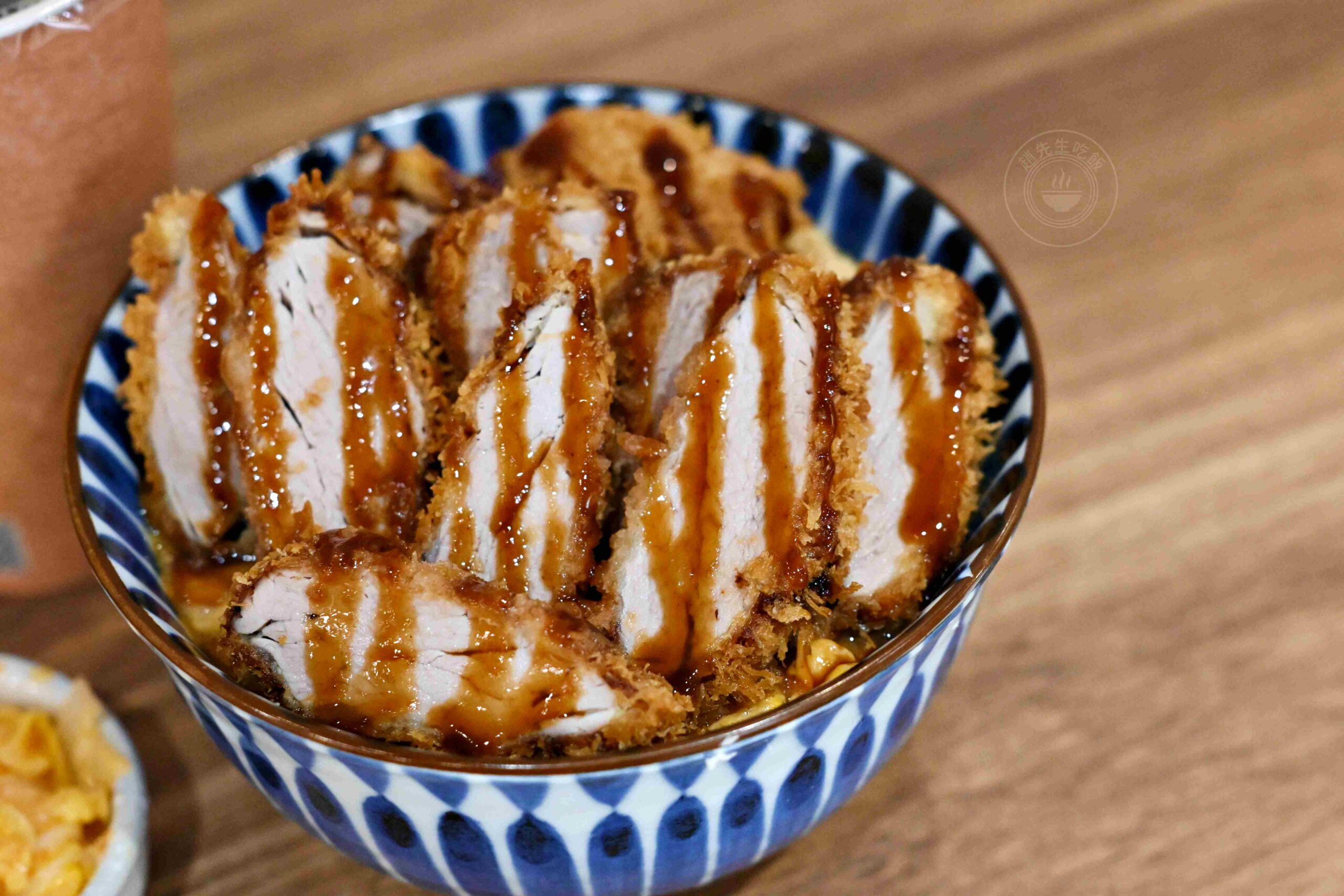 【中山國中美食】肥豚屋豬排食堂，每天限量35份，太晚來真的就沒！(菜單) @趙先生吃飯