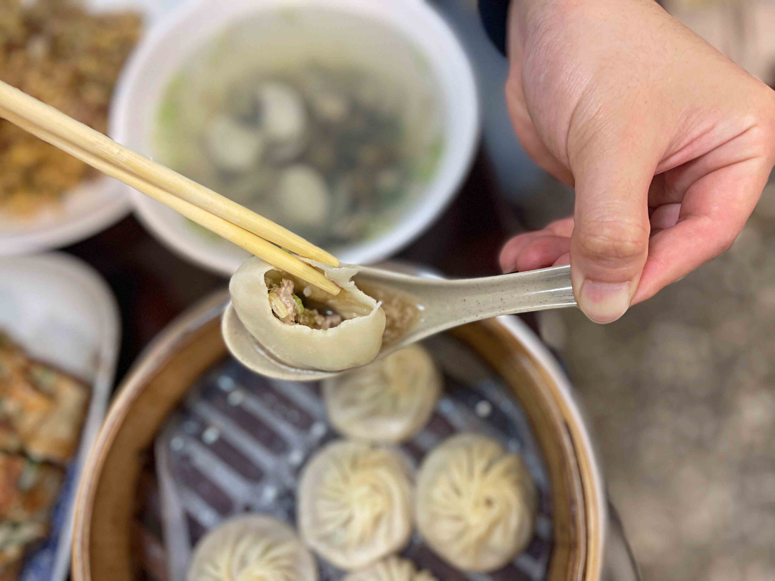 【中山美食】川畝園麵食館，最新！必點什麼大推薦 (菜單) @厚片嘴角帶便當