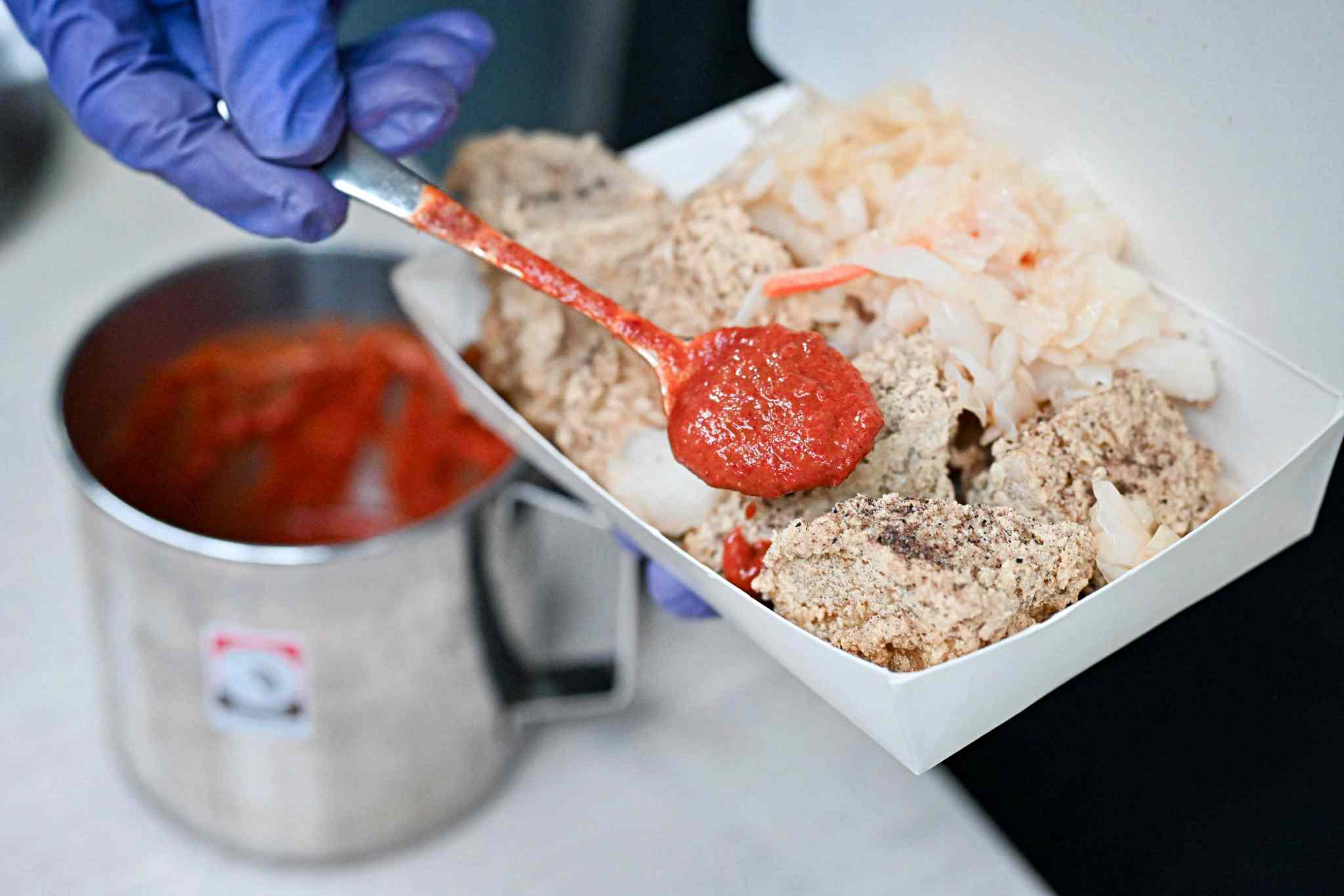 【士林美食】一派胡塩酵素臭豆腐-士林可愛店，黃仁勳來北士科也該排一盒！(菜單)