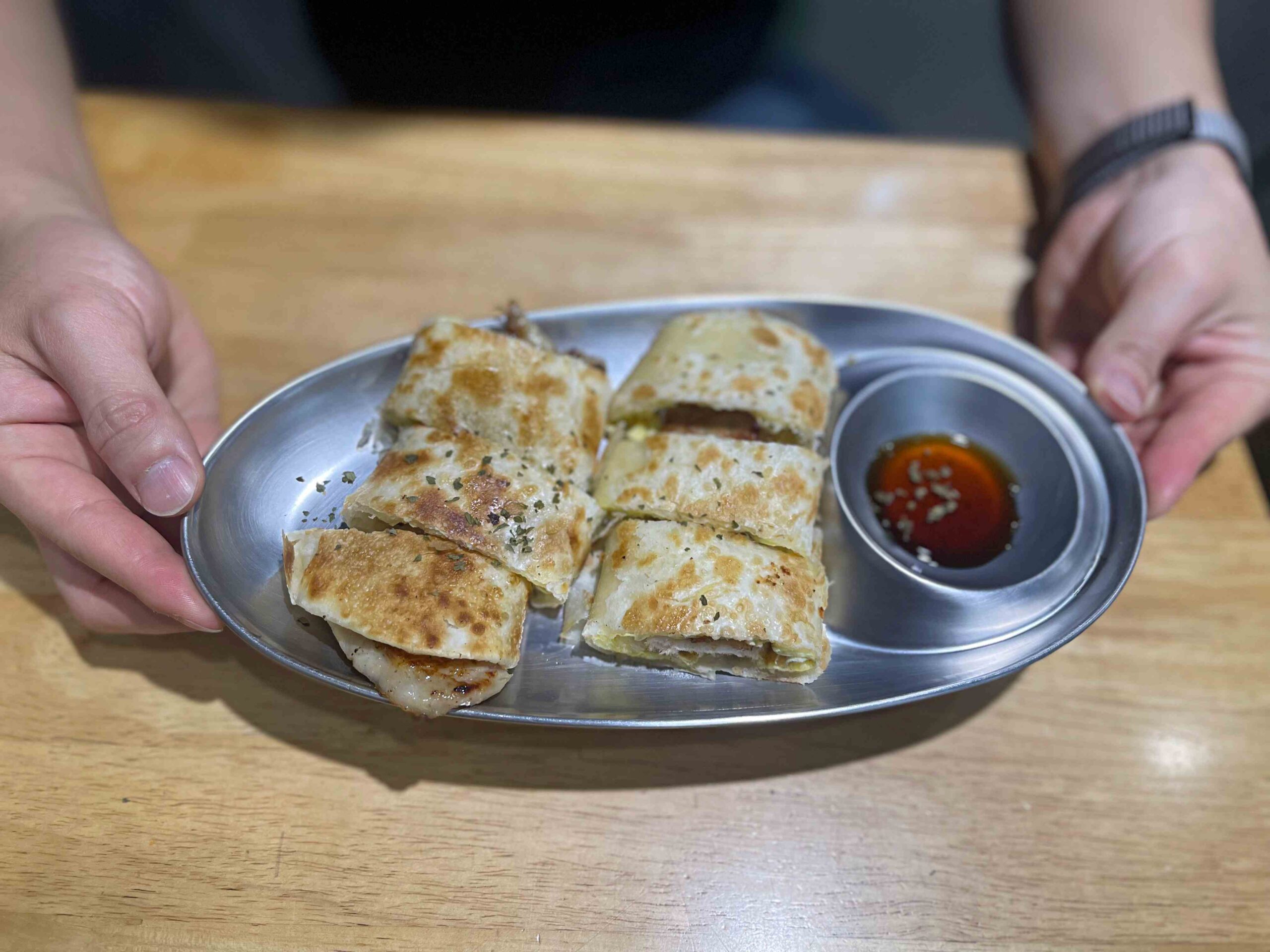 【內湖美食】早來午來板煎早午餐，巷弄內好吃推薦 (菜單)(寵物友善) @厚片嘴角帶便當