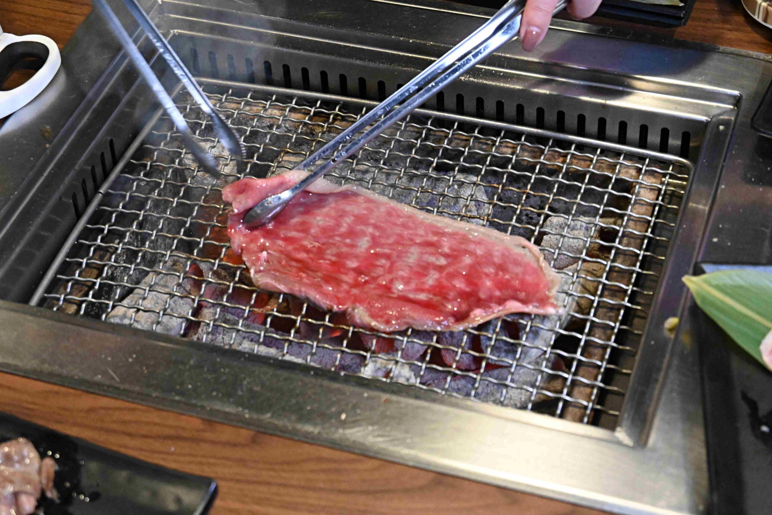 【永和美食】饗鮮肉日式燒烤，必看在地最強吃到飽推薦(菜單) @厚片嘴角帶便當