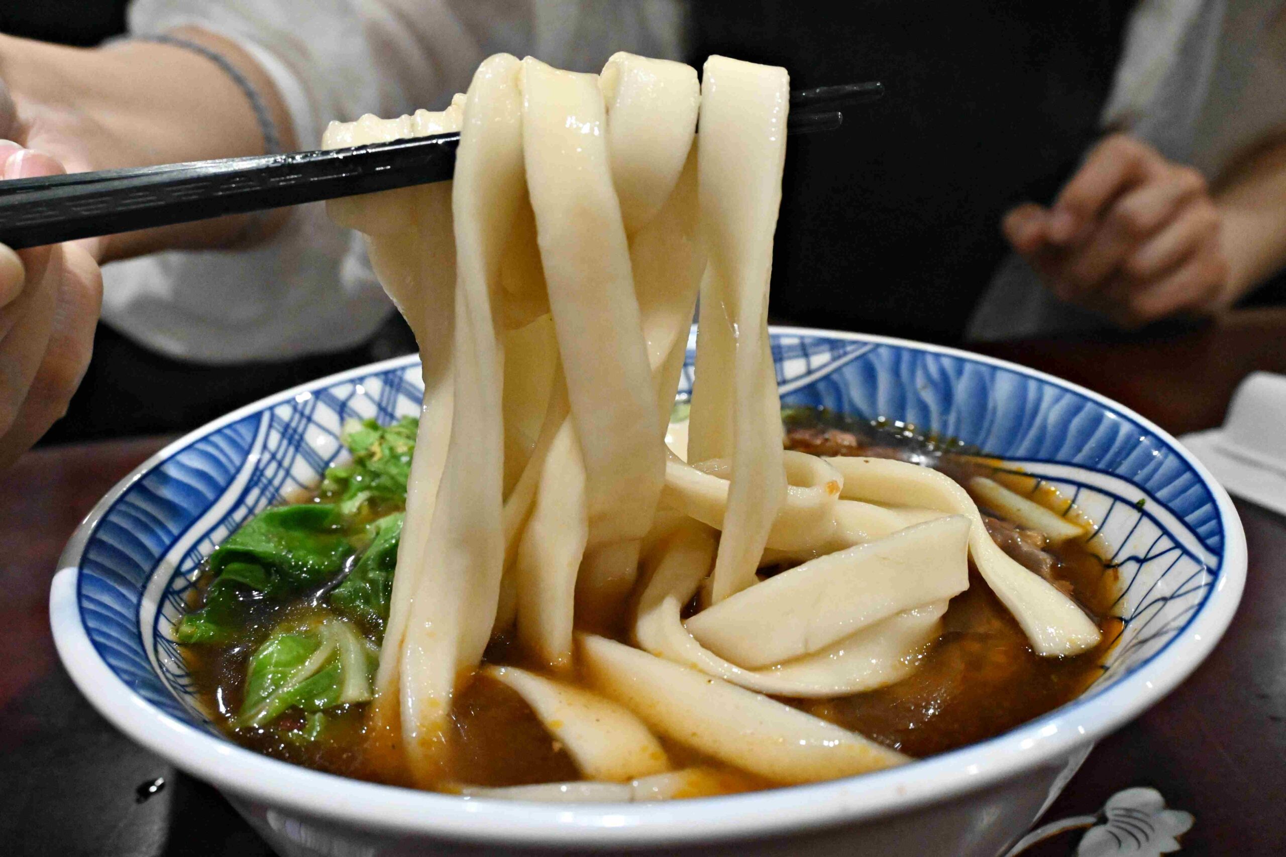 【內湖美食】東引快刀手，什麼都好吃的店推薦 (菜單) @厚片嘴角帶便當