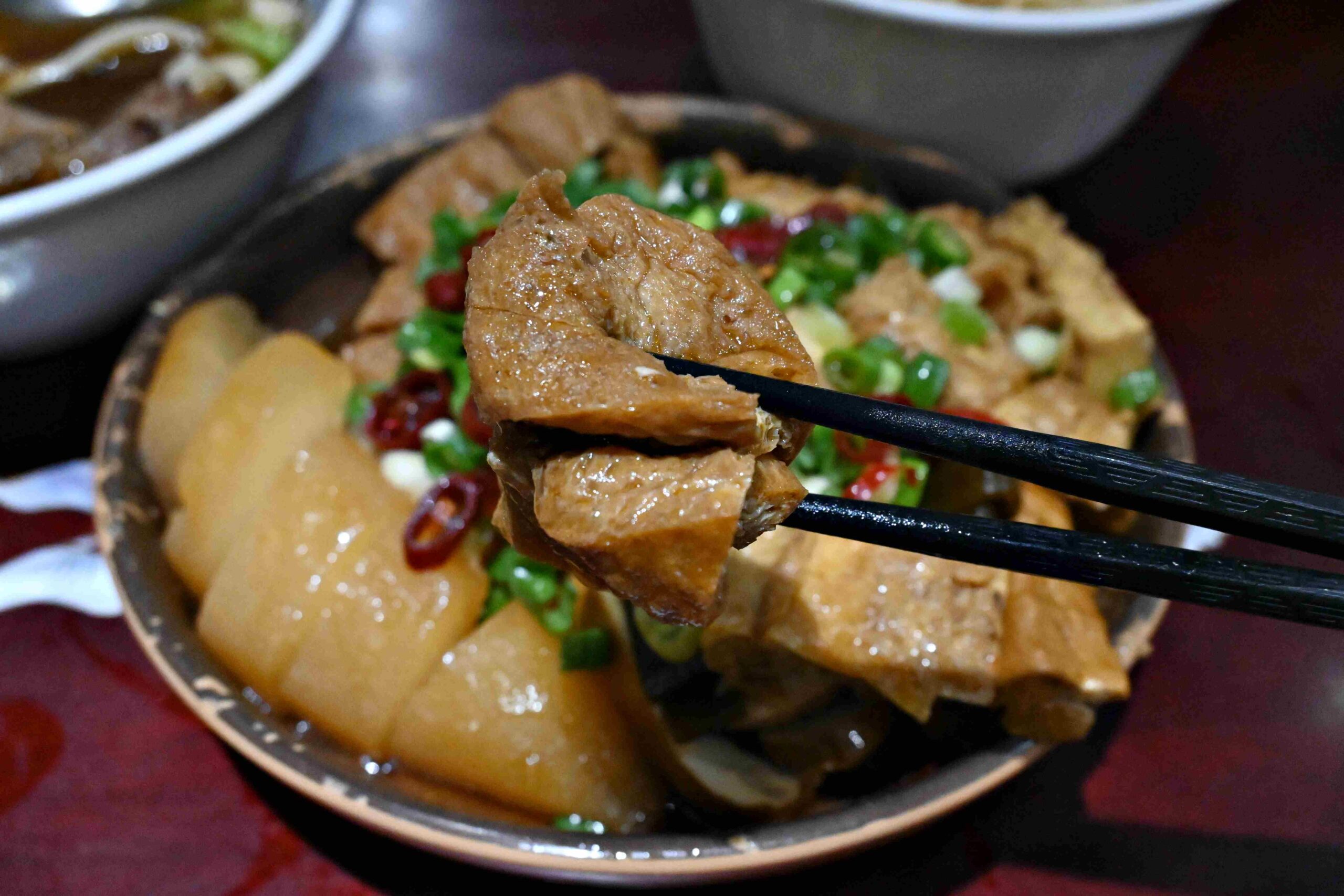 【內湖美食】東引快刀手，什麼都好吃的店推薦 (菜單) @厚片嘴角帶便當