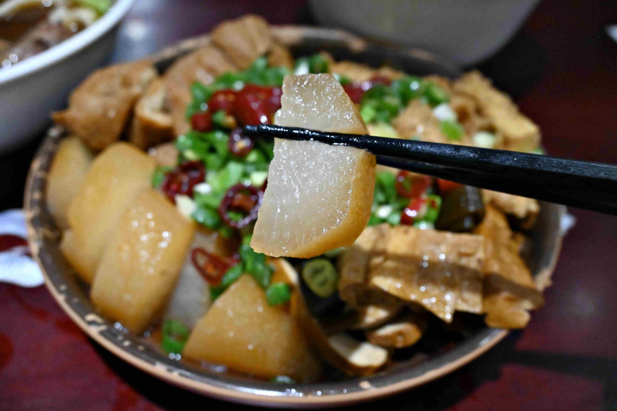 【內湖美食】東引快刀手，什麼都好吃的店推薦 (菜單) @厚片嘴角帶便當