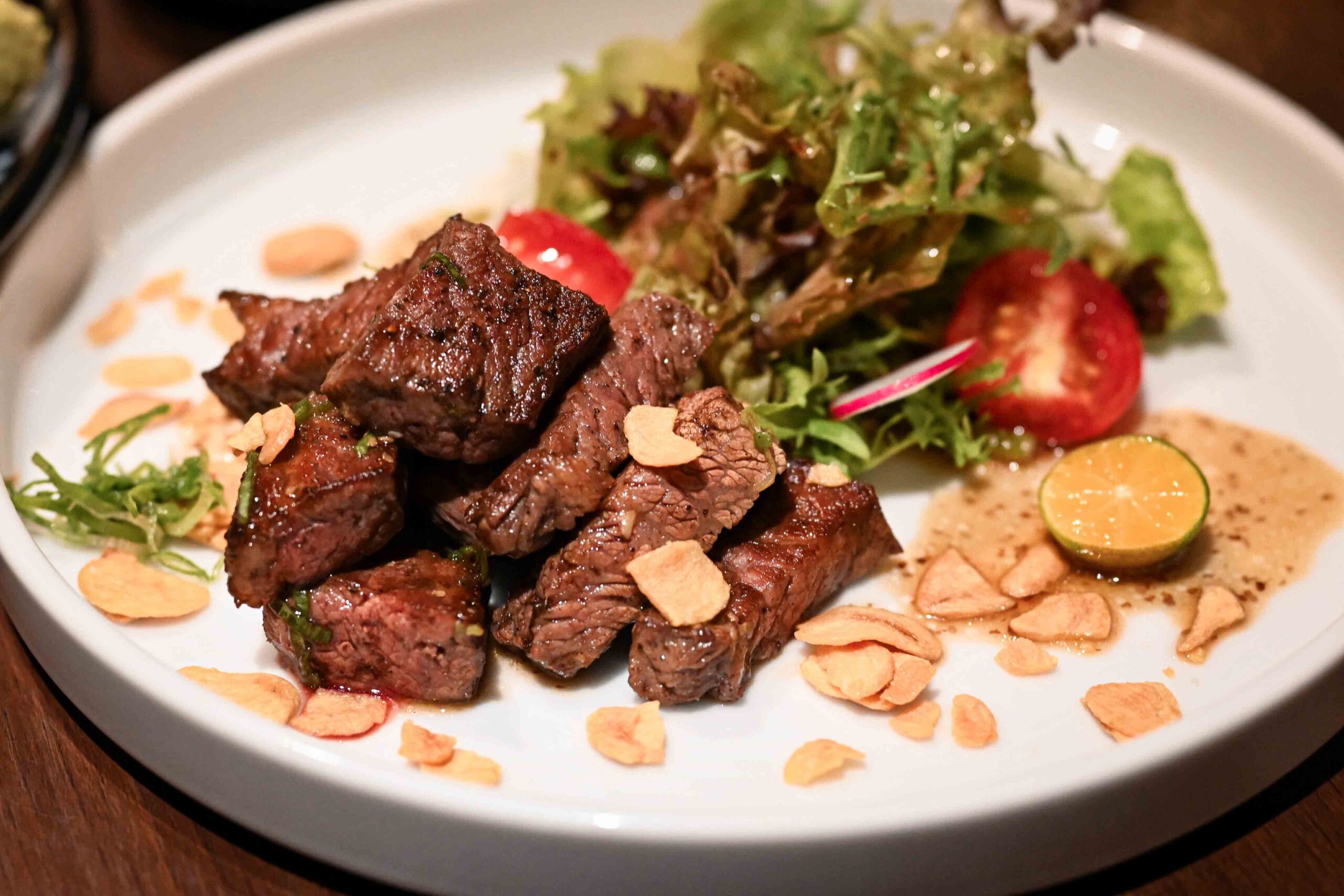 【忠孝復興美食】雞匠串燒：烤功強、餐點穩，不限時聚餐首選！(菜單) @厚片嘴角帶便當