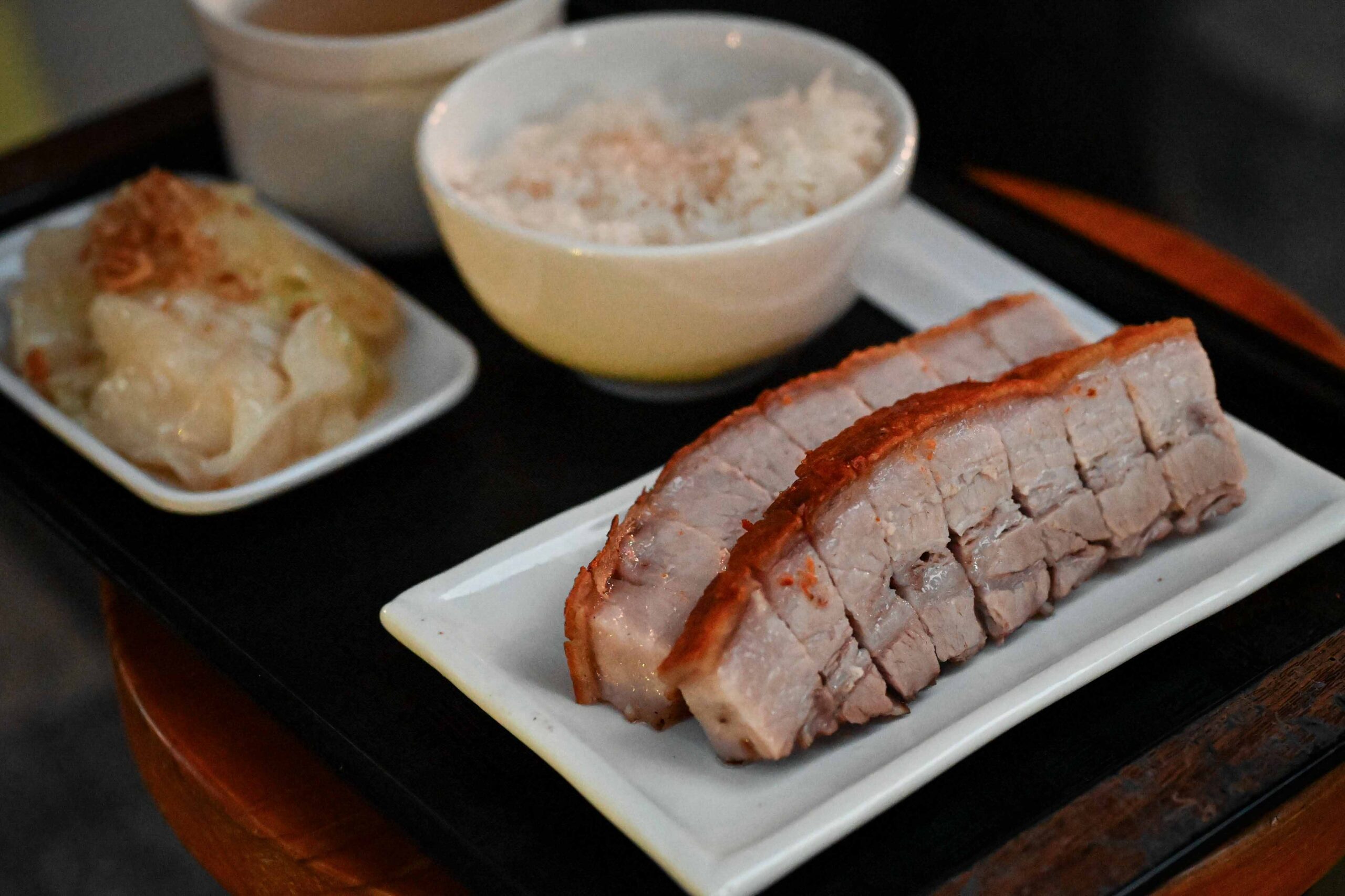 【永和美食】入魂燒味燒臘餐廳，香港米其林主廚回台開店，還拿下《500碗》肯定(菜單) @厚片嘴角帶便當
