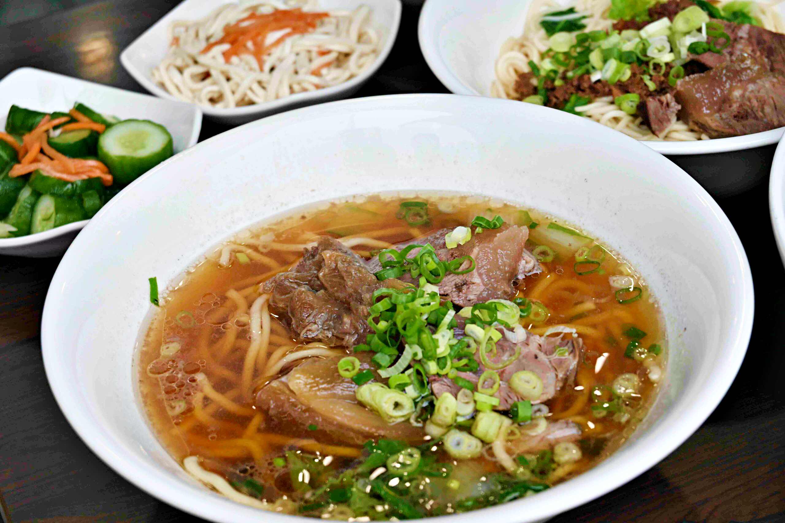 【大同區推薦】許肥牛肉麵，大同區肉給大塊、湯頭厲害推薦（菜單） @趙先生吃飯