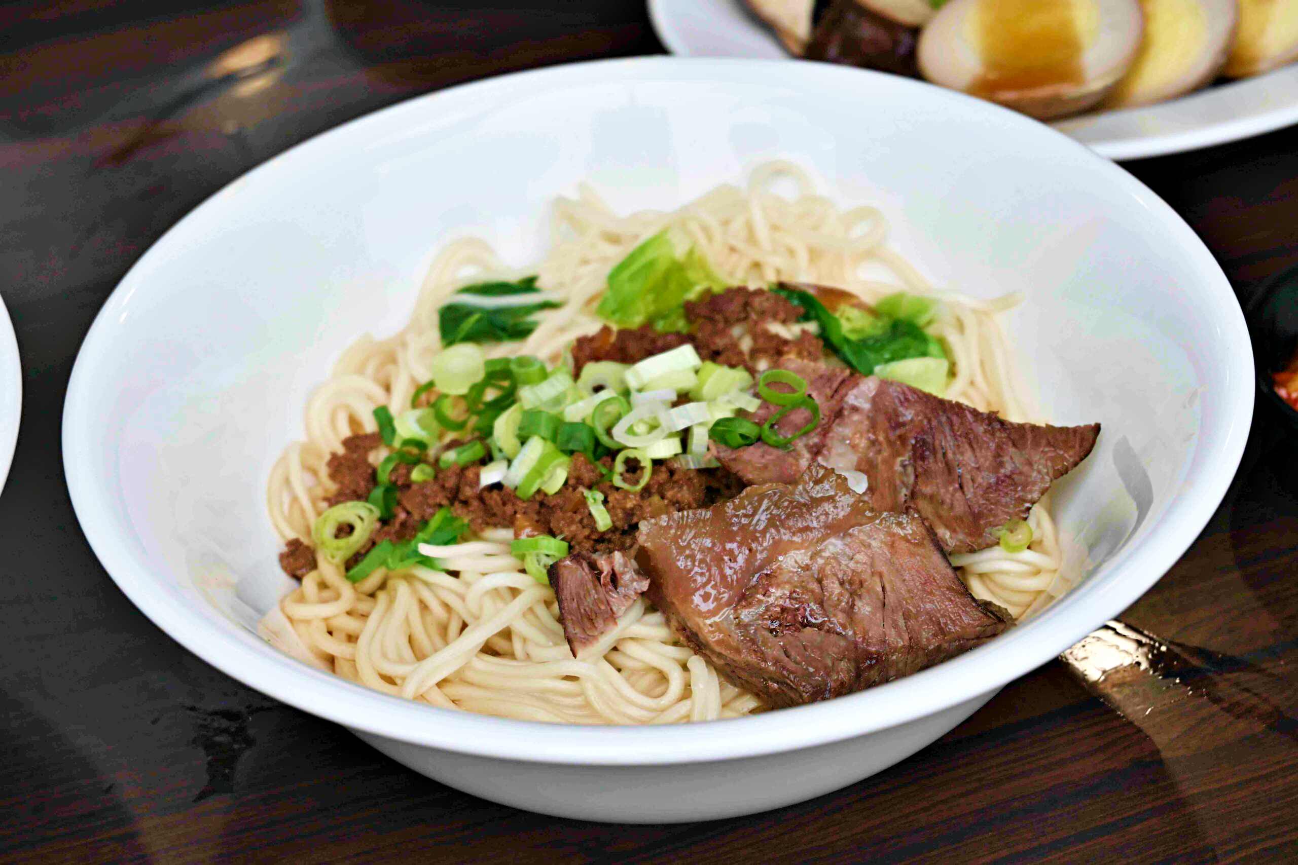 【大同區推薦】許肥牛肉麵，大同區肉給大塊、湯頭厲害推薦（菜單） @趙先生吃飯