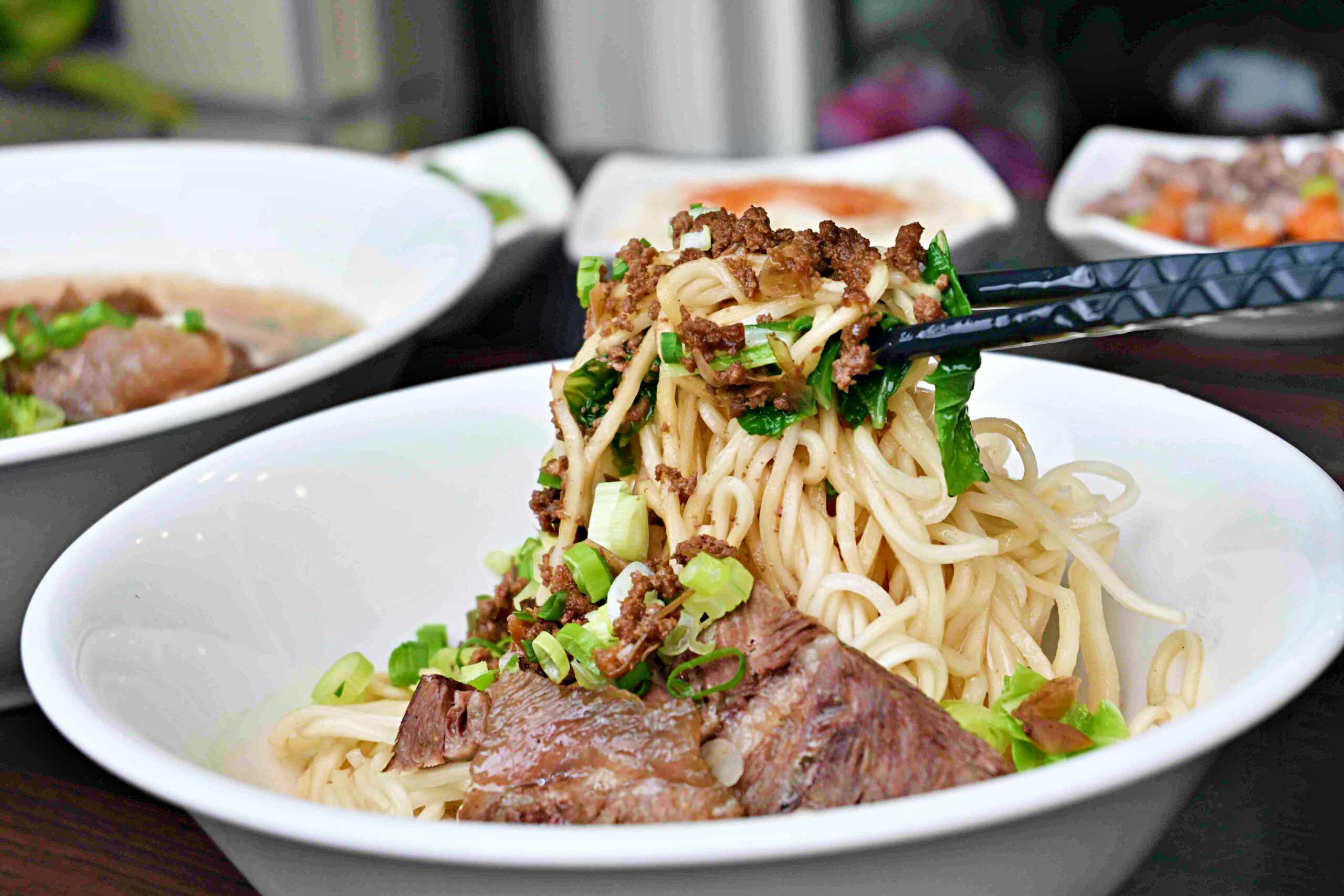 【大同區推薦】許肥牛肉麵，大同區肉給大塊、湯頭厲害推薦（菜單） @趙先生吃飯