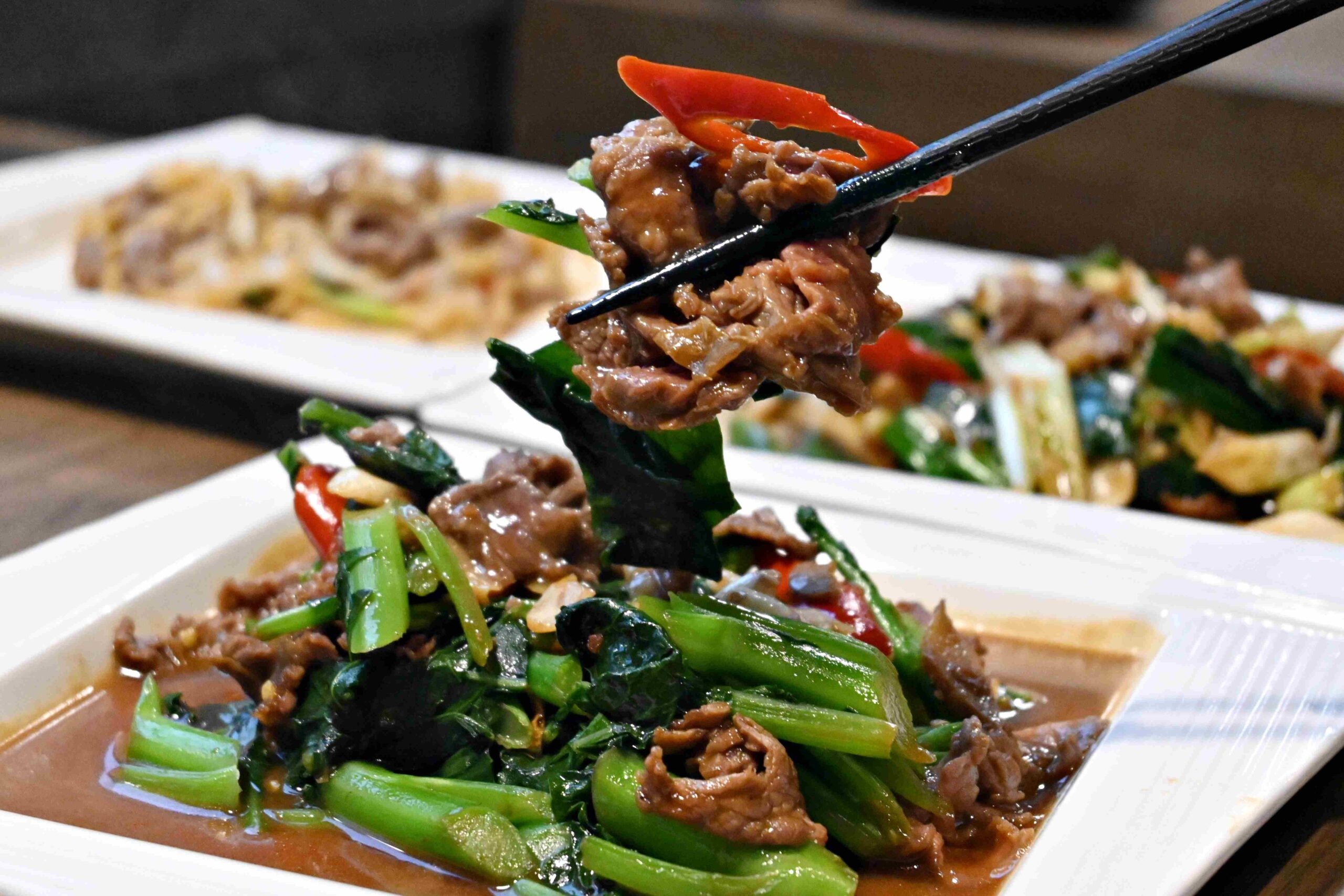 【中山區火鍋】牛富溫體涮牛肉｜晚餐宵夜首選，溫體牛涮鍋配熱炒超過癮(菜單) @厚片嘴角帶便當
