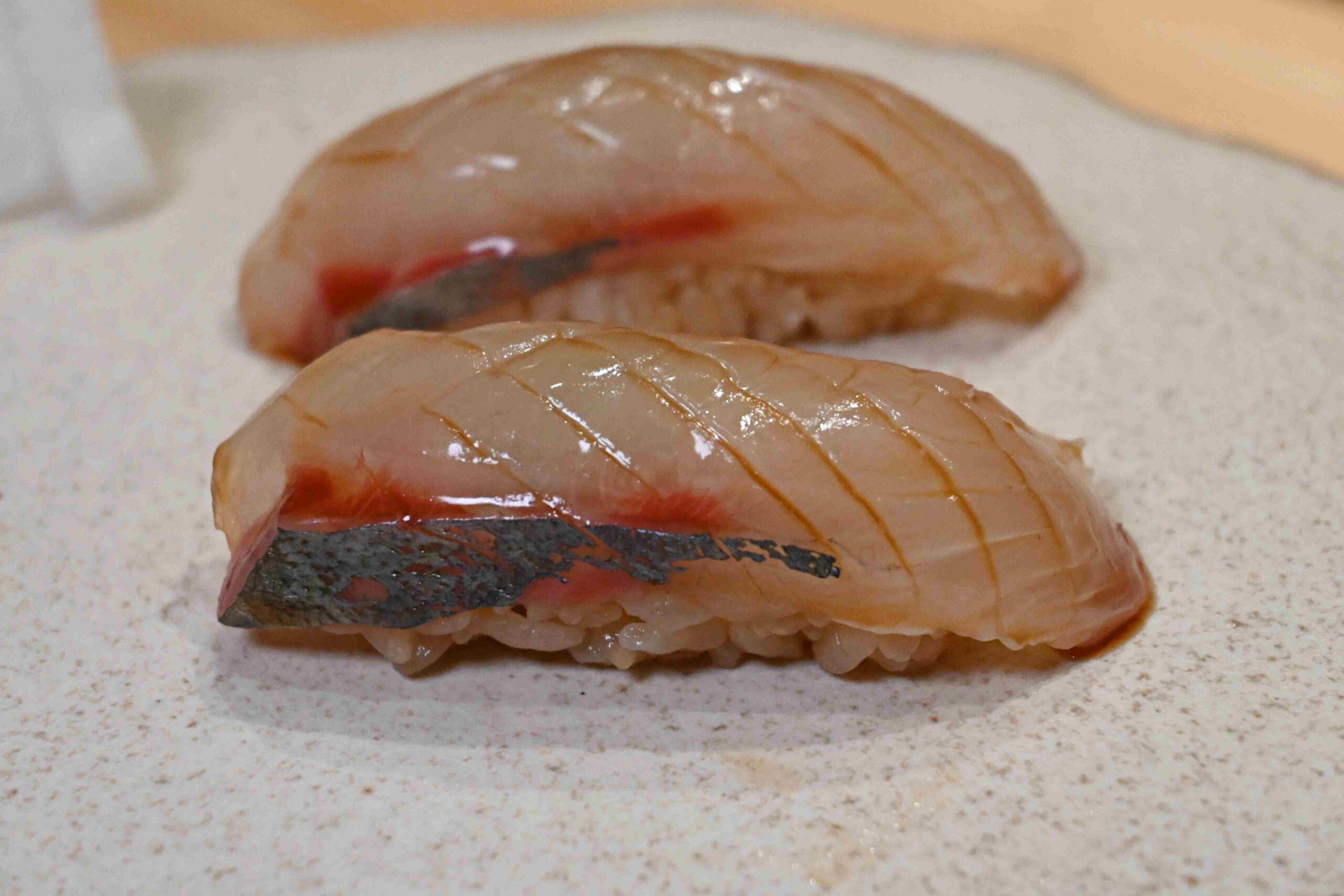 【大安區美食】鮨寓｜信義安和站最新隱藏版無菜單壽司，預約制高級日料推薦 @厚片嘴角帶便當