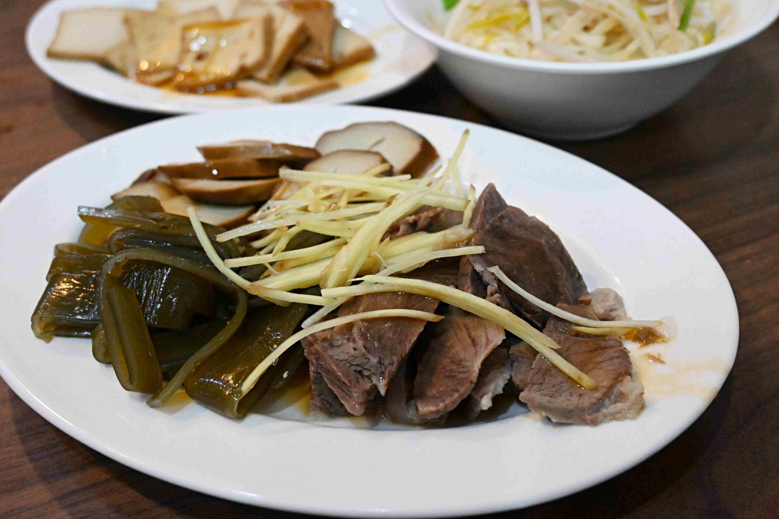 【延三夜市美食】老程麵店｜老台北人都知道的古早味麵店，排隊也甘願！(菜單) @厚片嘴角帶便當