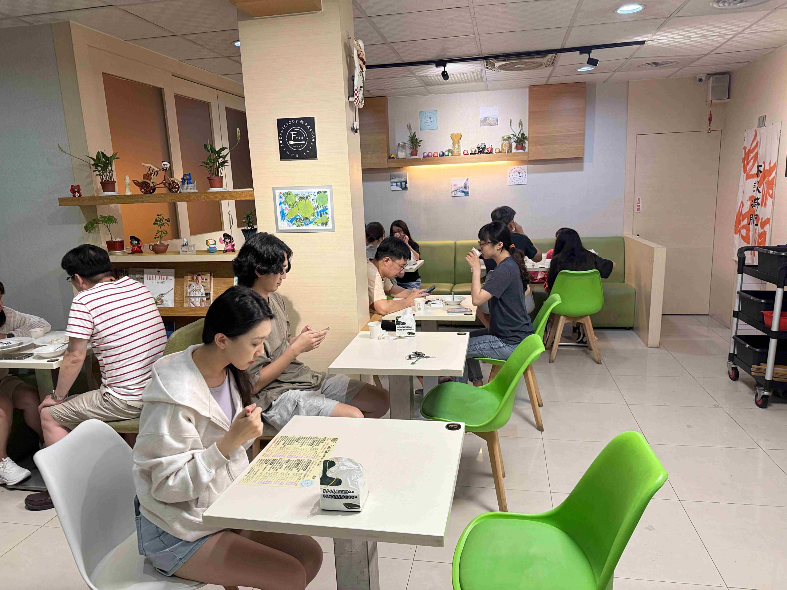 【新莊美食】福F Pasta｜新莊人激推義大利麵店，一吃就愛上的那種！(菜單) @厚片嘴角帶便當