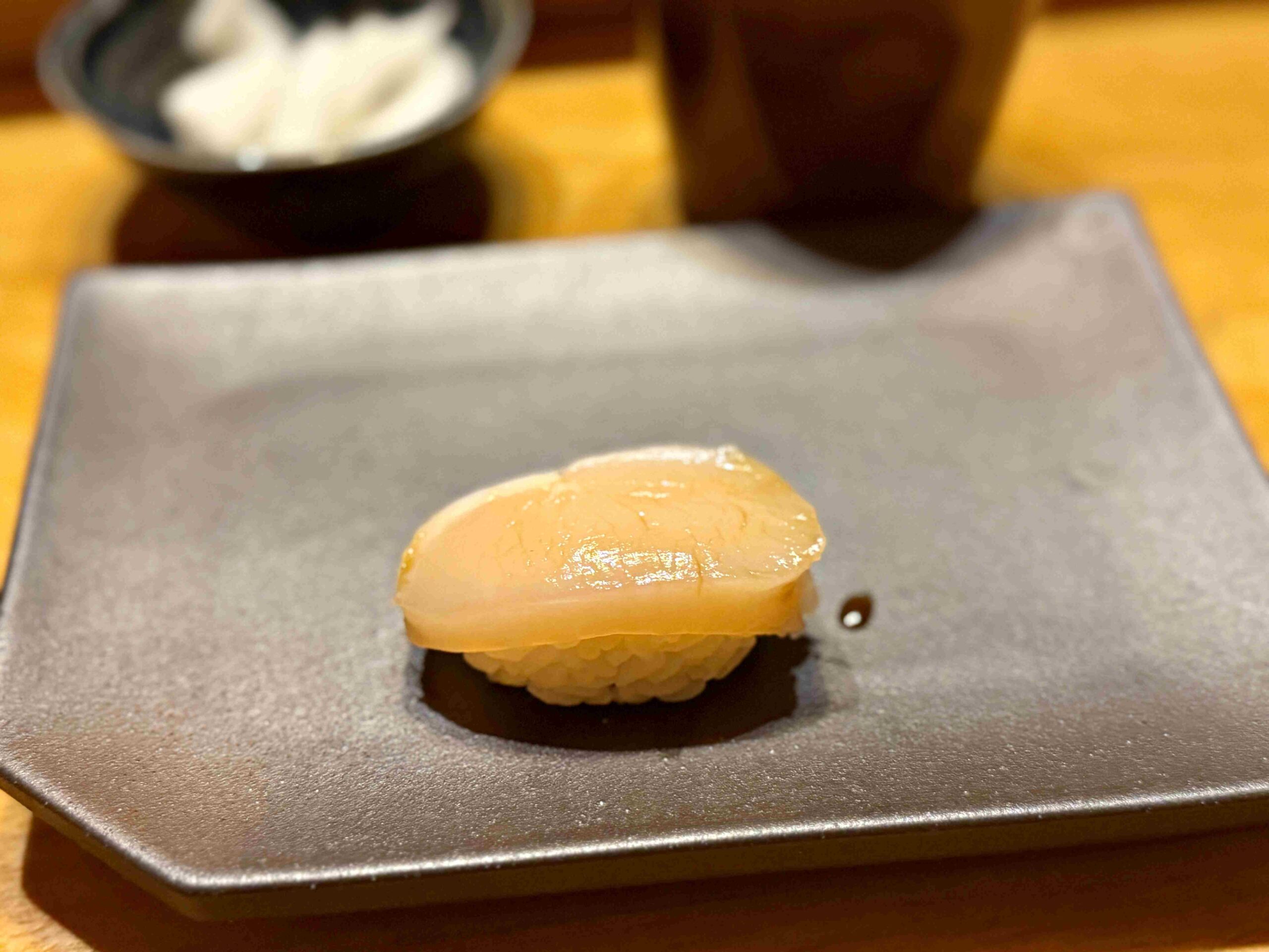 【新莊美食】觀醬手 · 寿司無菜單日式料理｜1980元板前日料體驗，隱藏巷弄的高CP值無菜單推薦 @厚片嘴角帶便當