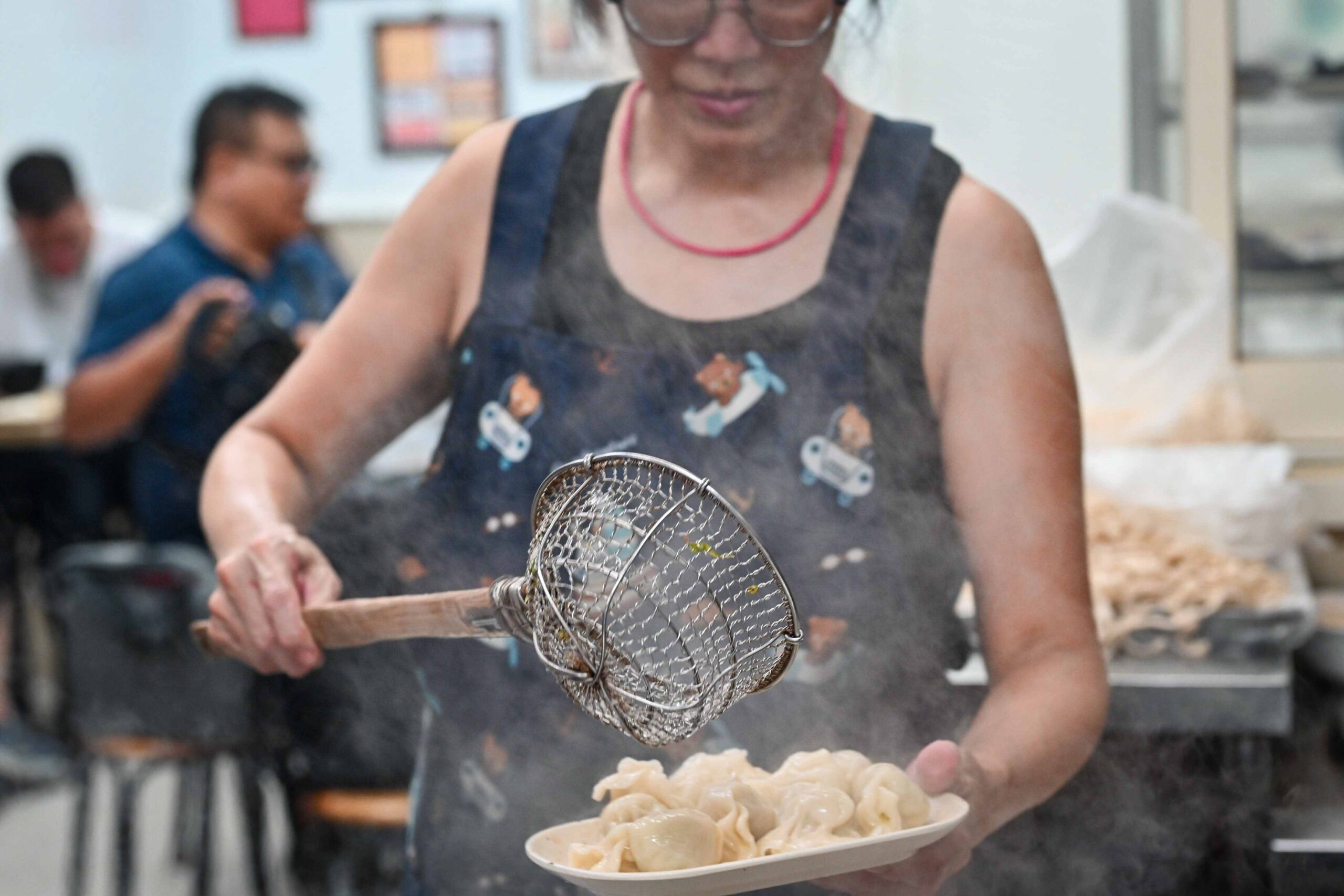 【西門美食】張記鍋貼牛肉麵，紅到日本去的巷弄小店，連大阪都搶著學！(菜單) @厚片嘴角帶便當
