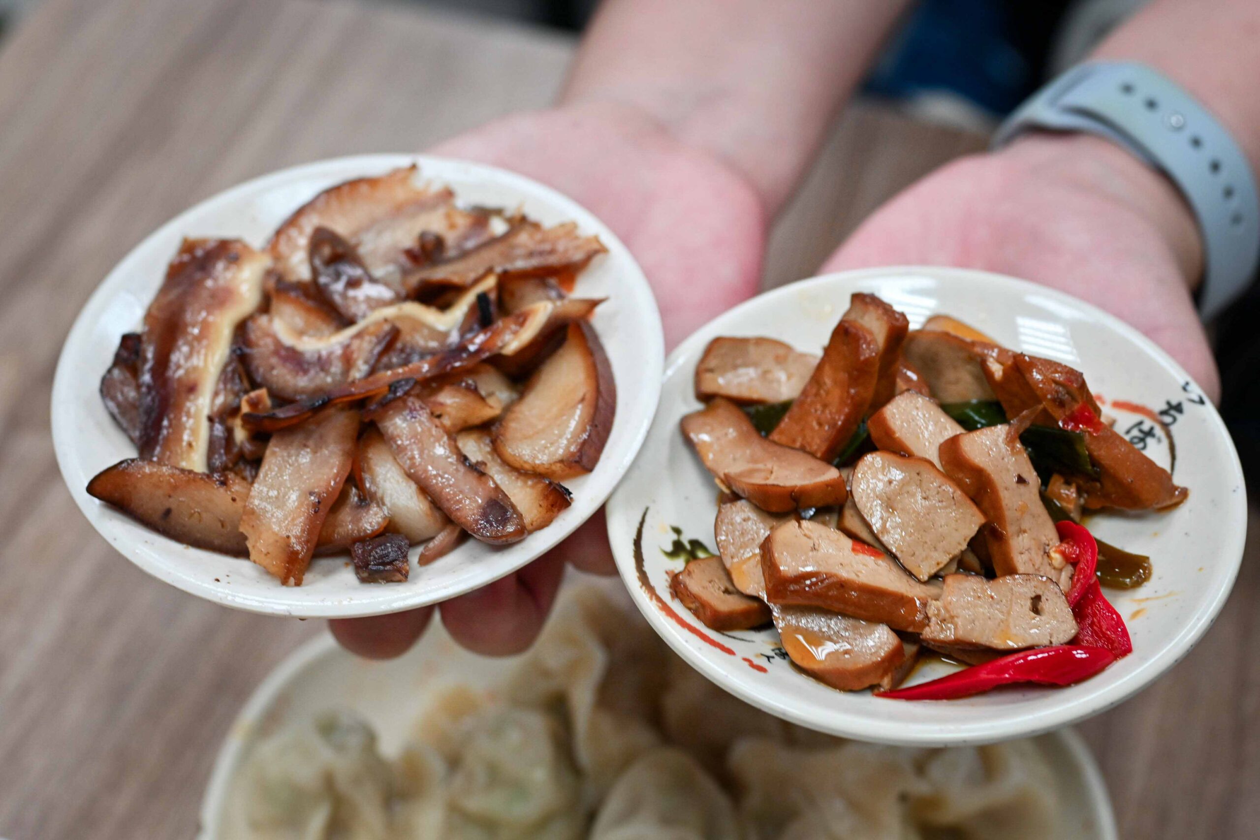 【西門美食】張記鍋貼牛肉麵，紅到日本去的巷弄小店，連大阪都搶著學！(菜單) @厚片嘴角帶便當