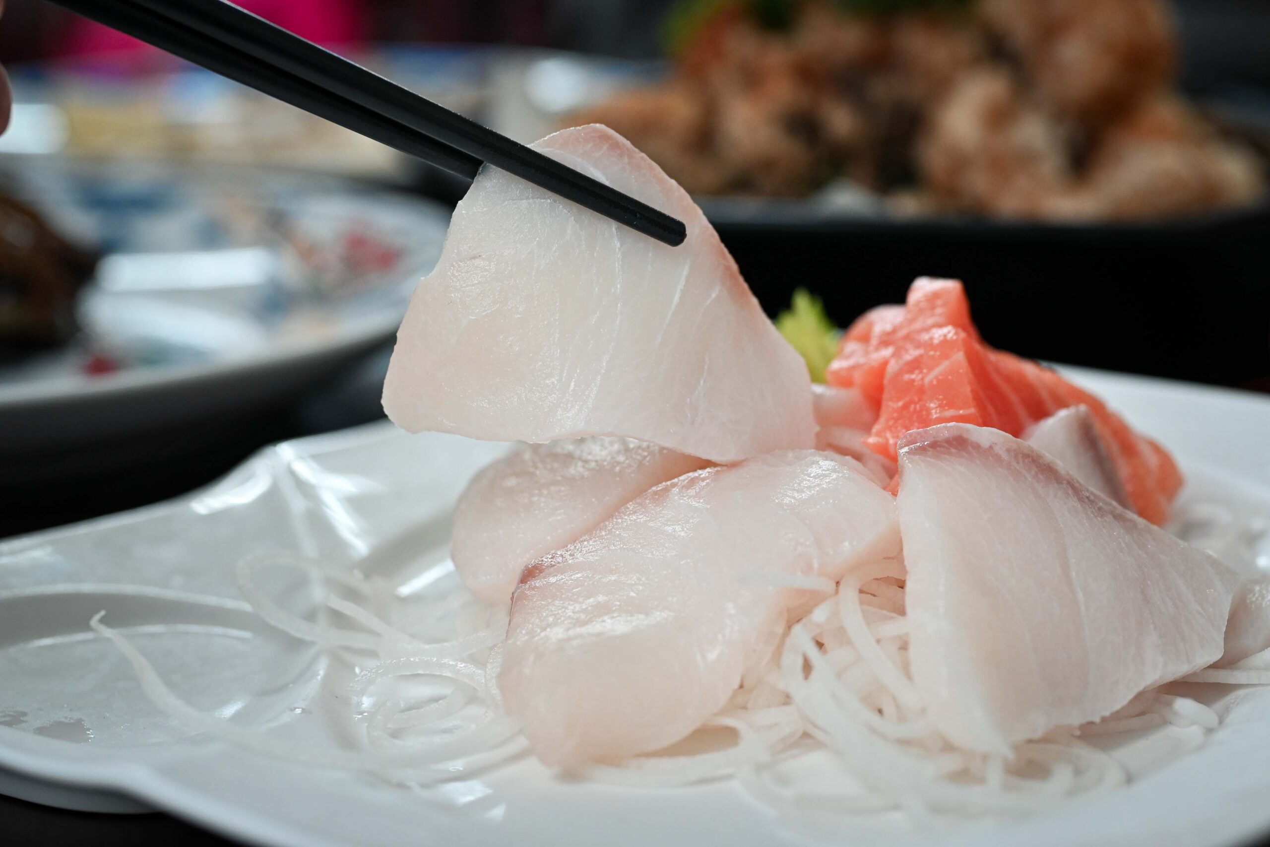 【宜蘭美食推薦】阿雪姨海鮮料理，大溪漁港人氣第一的現撈海鮮餐廳！(菜單) @厚片嘴角帶便當
