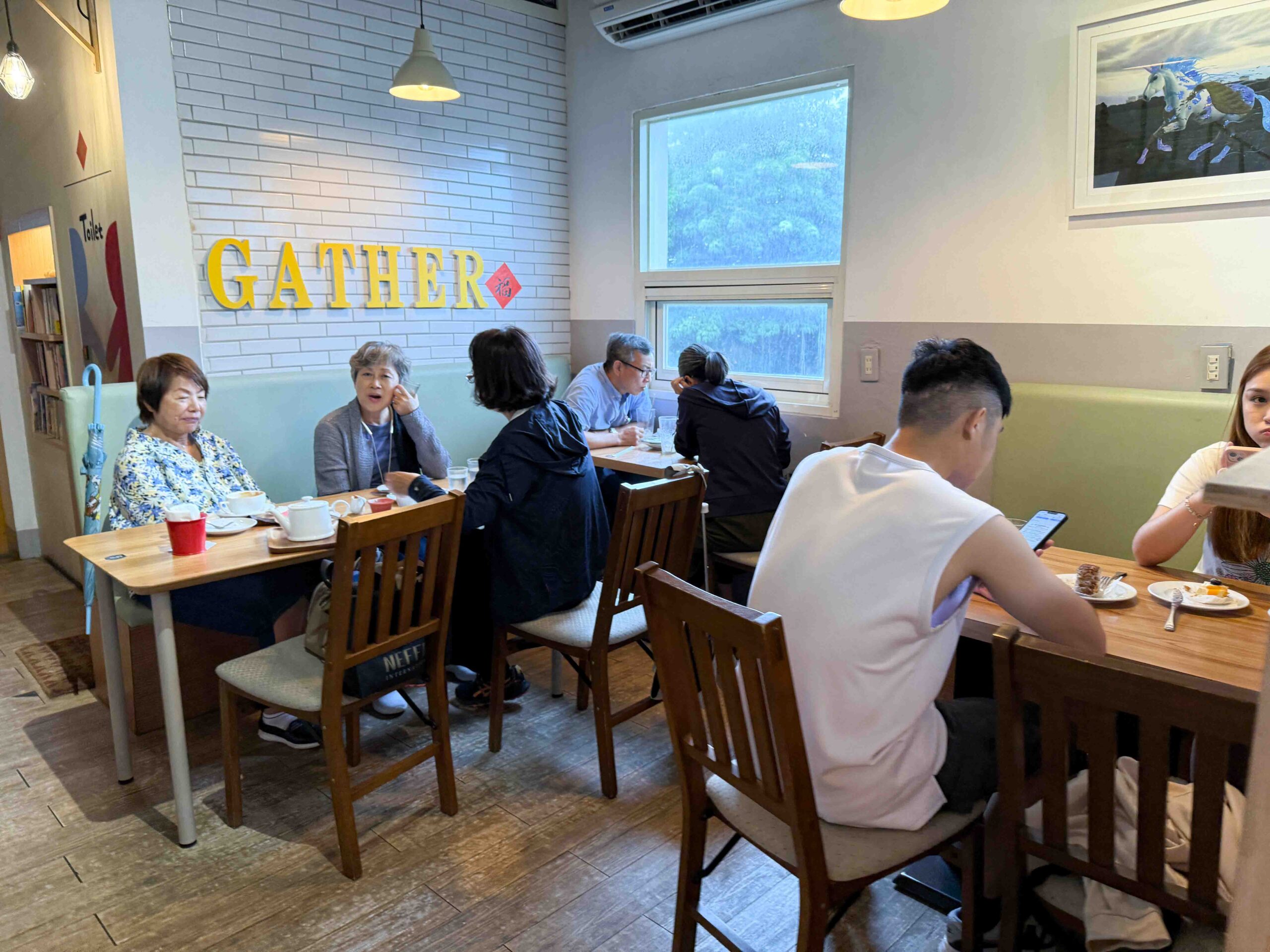 【宜蘭美食】食聚咖啡Gather cafe，台灣也有媲美 HARBS 的蛋糕？這間甜點店太扯了(菜單)(寵物友善) @厚片嘴角帶便當