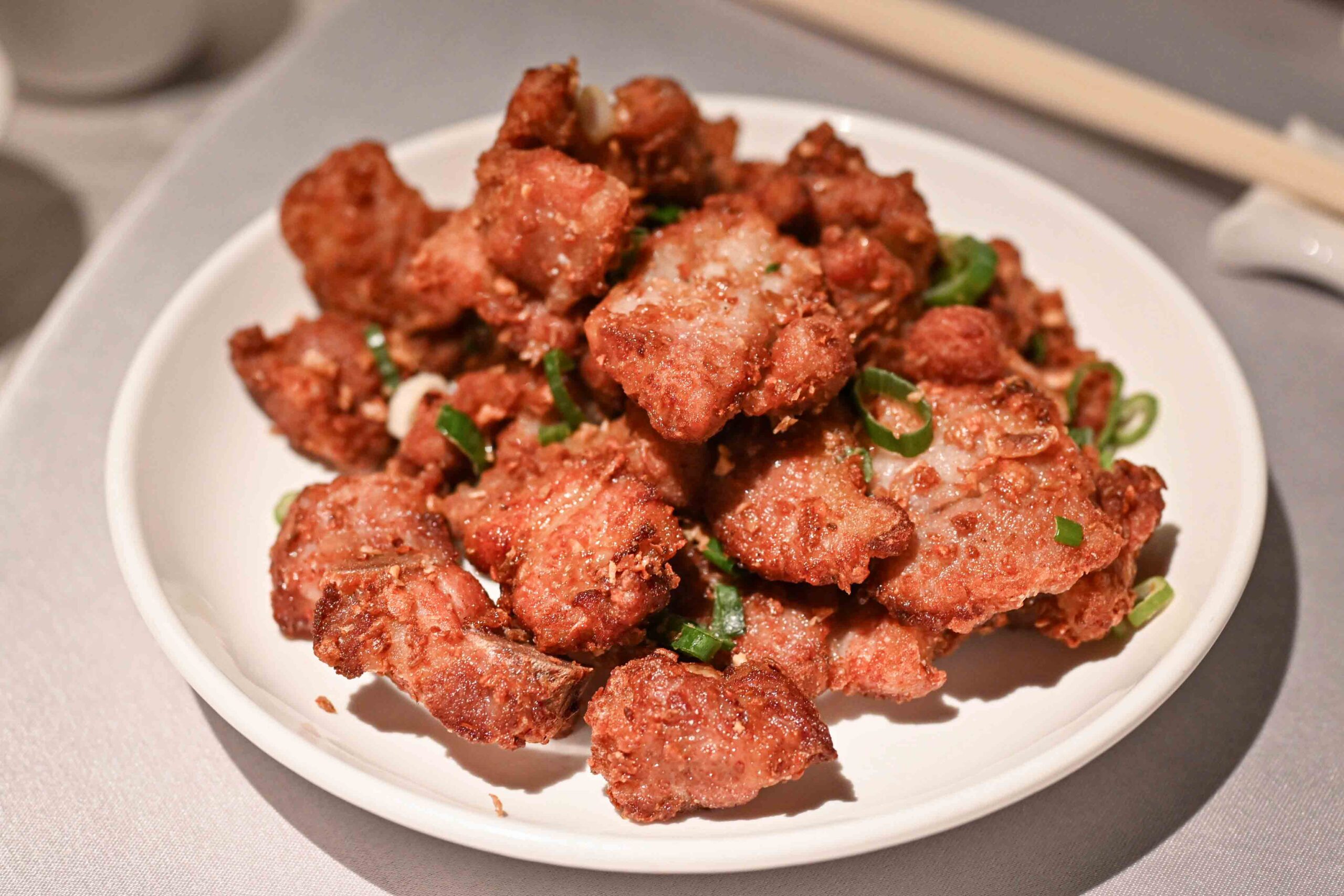 【忠孝復興美食】春申食府，台北東區的高CP值上海菜，鴨架湯到甜點通通都不雷(菜單) @厚片嘴角帶便當