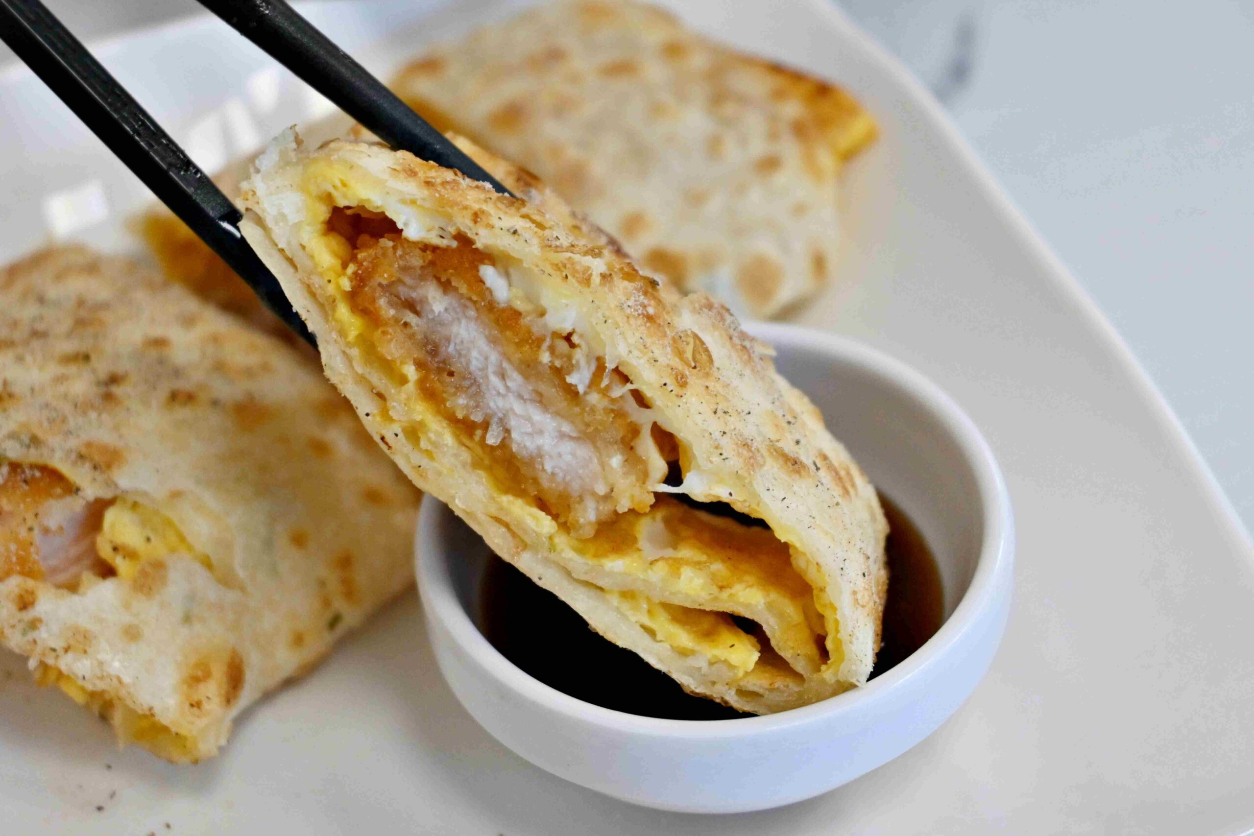 【新莊美食】新莊最舒服的早午餐店？日日麗BRUNCH超寬敞好吃又不貴(菜單) @厚片嘴角帶便當