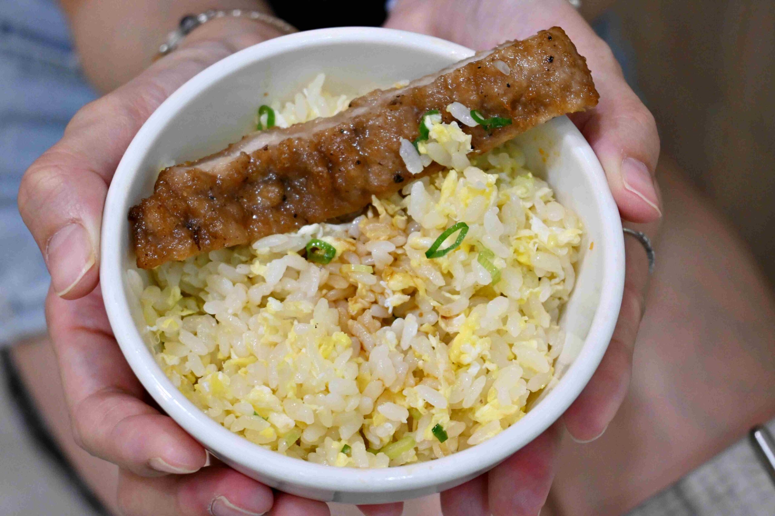 【新莊美食】軒心舖幸福抄手，在地人狂推的平價鼎泰豐就在這！(菜單) @厚片嘴角帶便當
