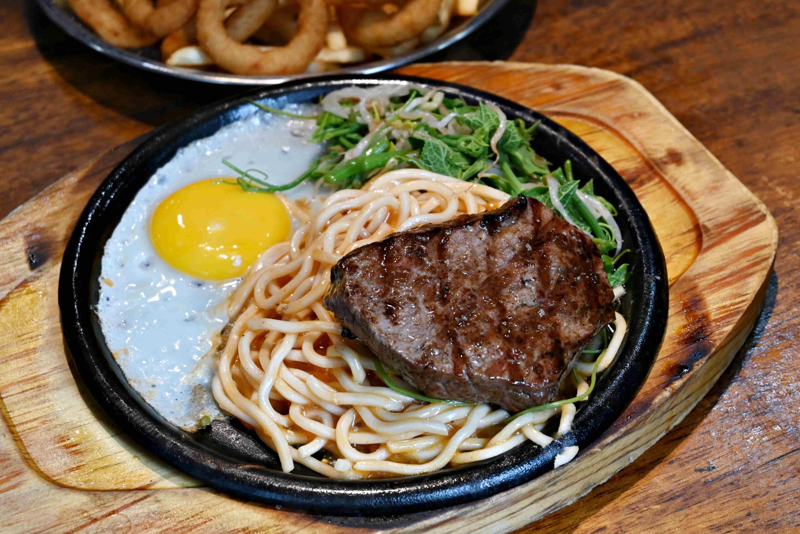 【台北牛排推薦】B&#038;B STEAK福德店，$500就能吃到A5和牛＋自助吧超狂組合（菜單）(寵物友善) @厚片嘴角帶便當