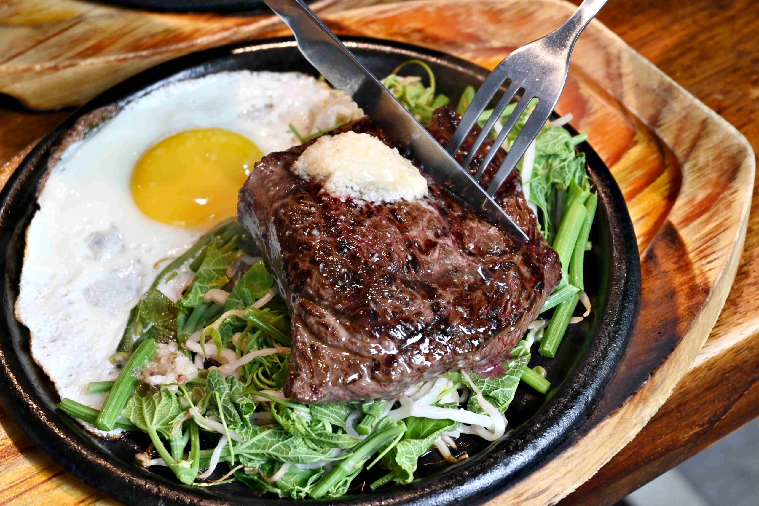 【台北牛排推薦】B&#038;B STEAK福德店，$500就能吃到A5和牛＋自助吧超狂組合（菜單）(寵物友善) @厚片嘴角帶便當
