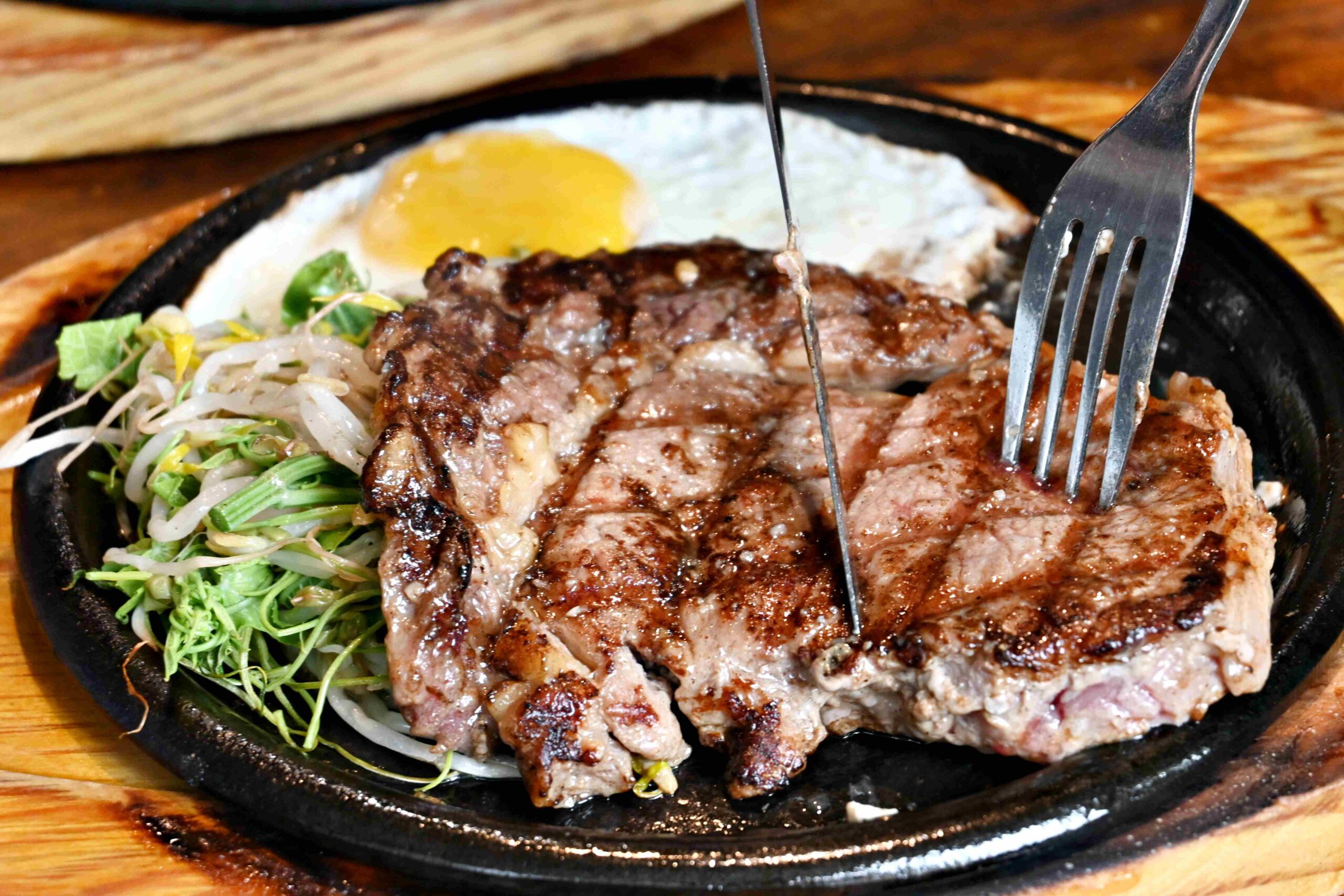 【台北牛排推薦】B&#038;B STEAK福德店，$500就能吃到A5和牛＋自助吧超狂組合（菜單）(寵物友善) @厚片嘴角帶便當
