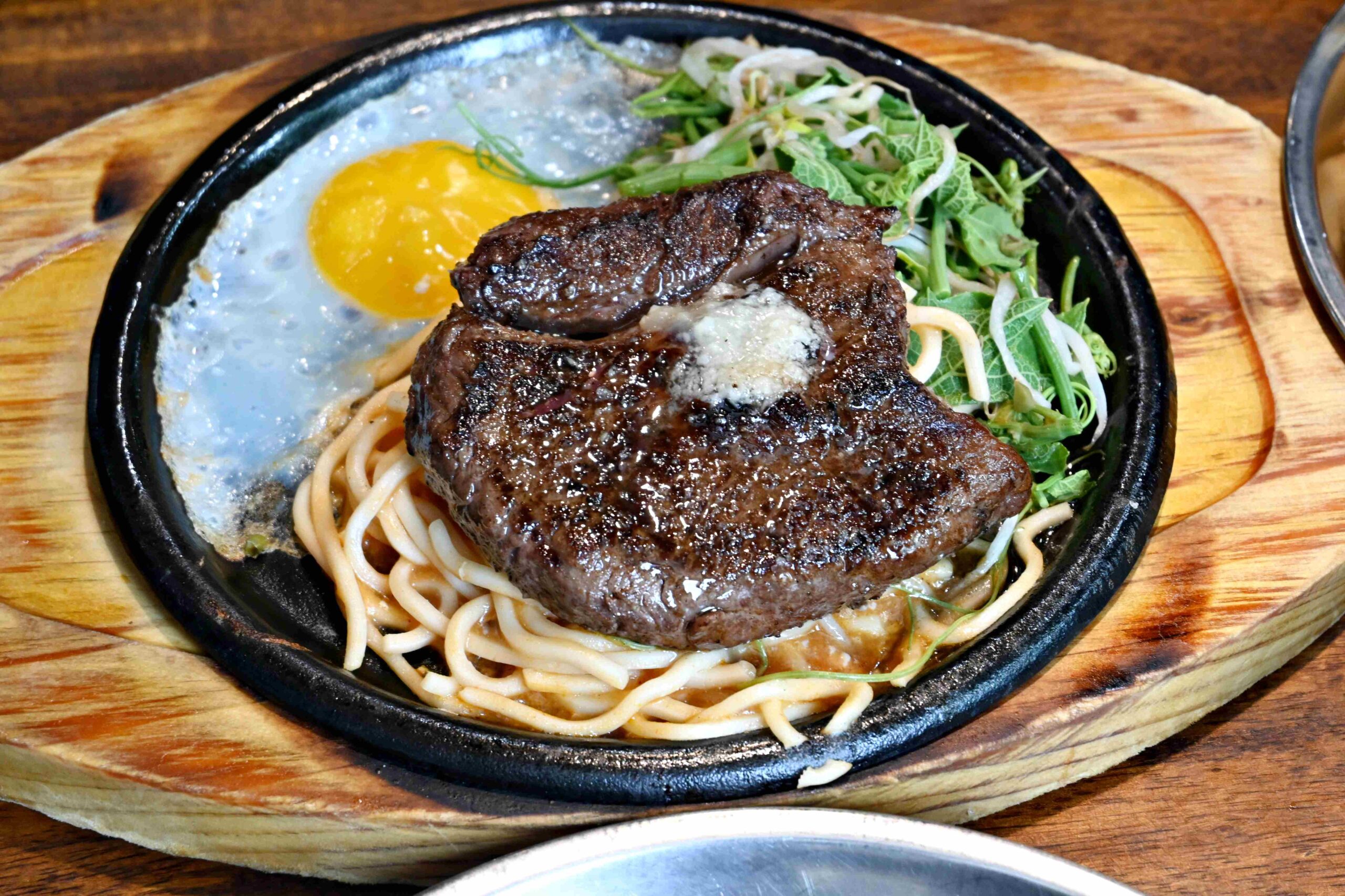 【台北牛排推薦】B&#038;B STEAK福德店，$500就能吃到A5和牛＋自助吧超狂組合（菜單）(寵物友善) @厚片嘴角帶便當