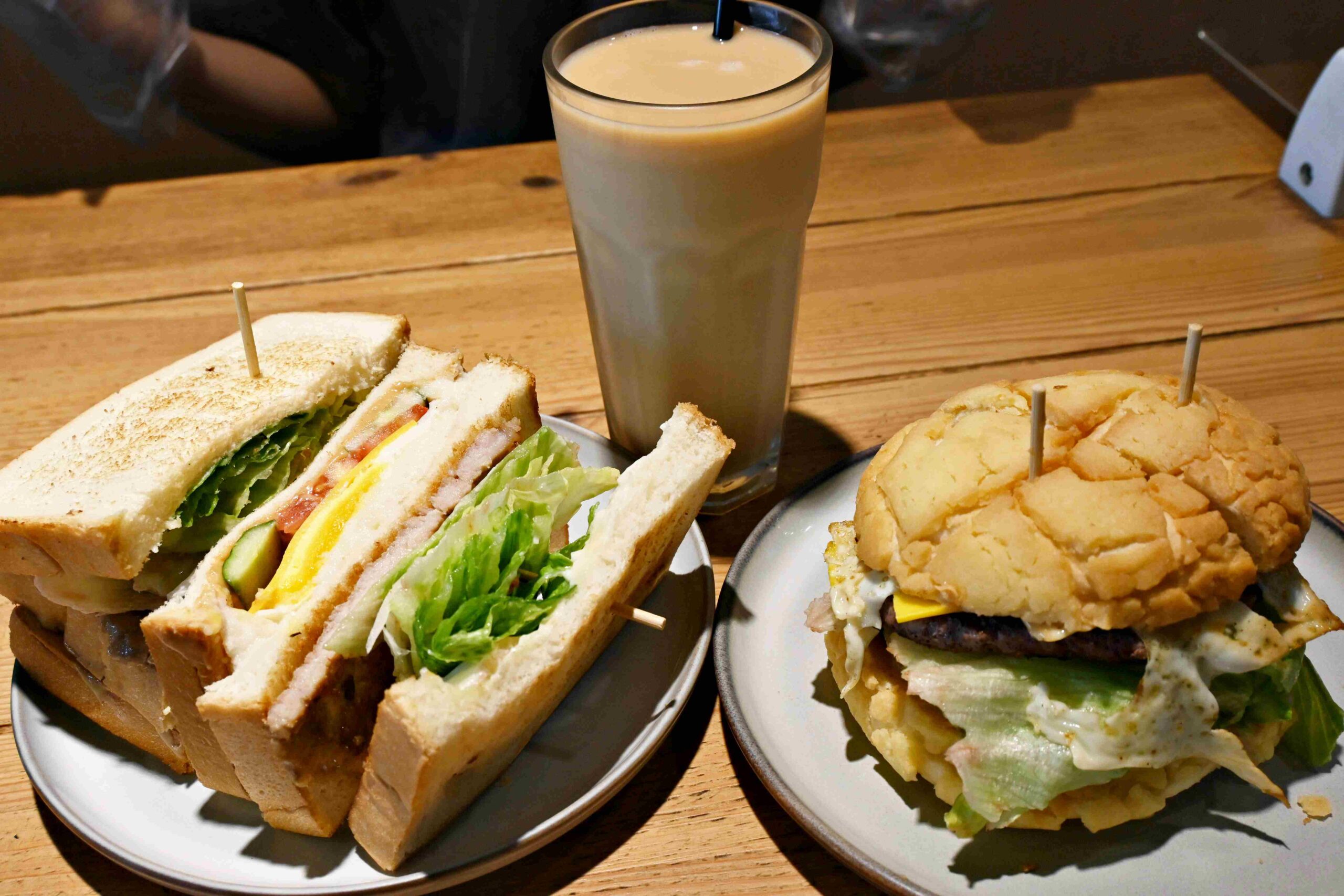 【三重美食】打飽嗝炭烤三明治，低調老屋早午餐，炭烤吐司超有料(菜單) @厚片嘴角帶便當