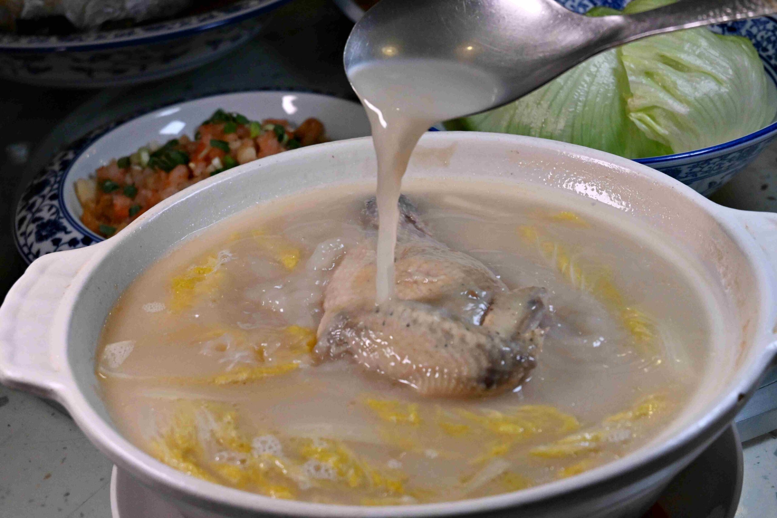 【信義安和美食推薦】彭園旗下湘菜《湘巴老》值得吃嗎？實訪心得分享！(菜單) @厚片嘴角帶便當