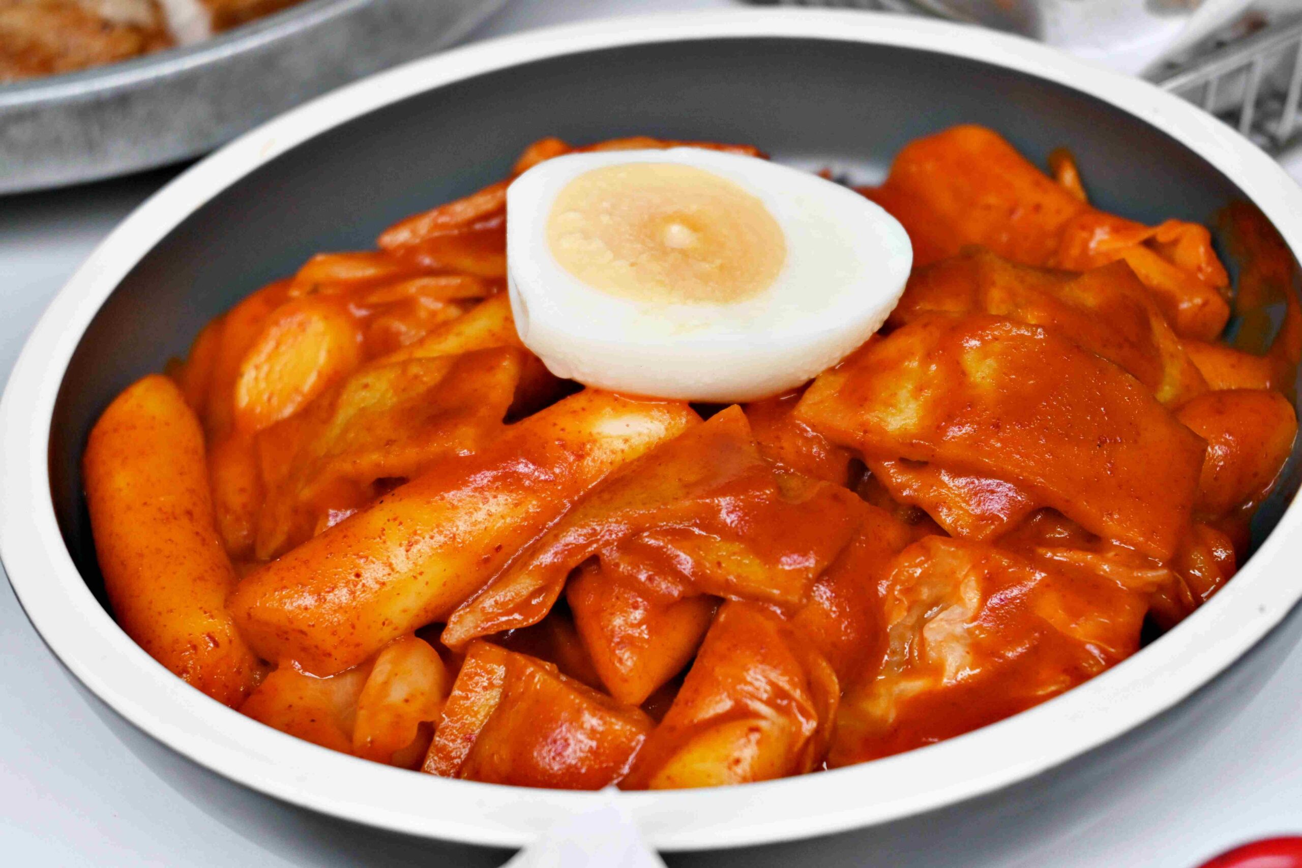 【西門美食】本村韓式炸雞重慶南店，比我想像的還強！不只有炸雞，每道都好吃(菜單) @厚片嘴角帶便當
