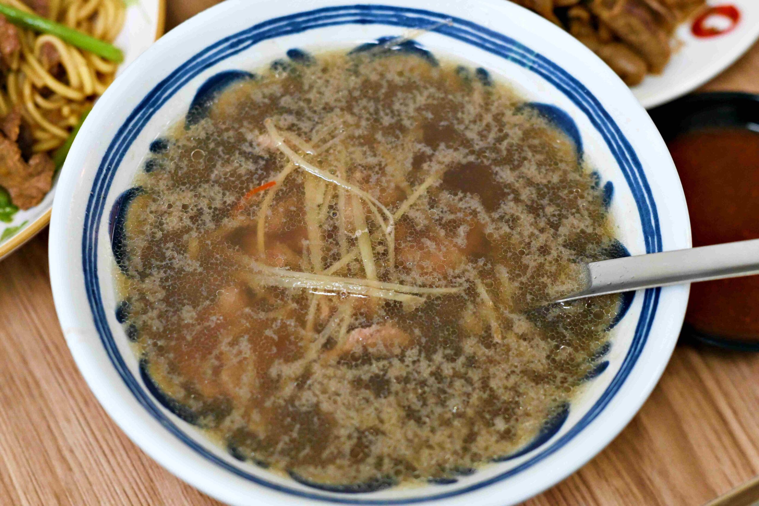 【華西街美食】郭家炒牛肉，華西街飄香超過八十年的老牌快炒推薦(菜單) @趙先生吃飯