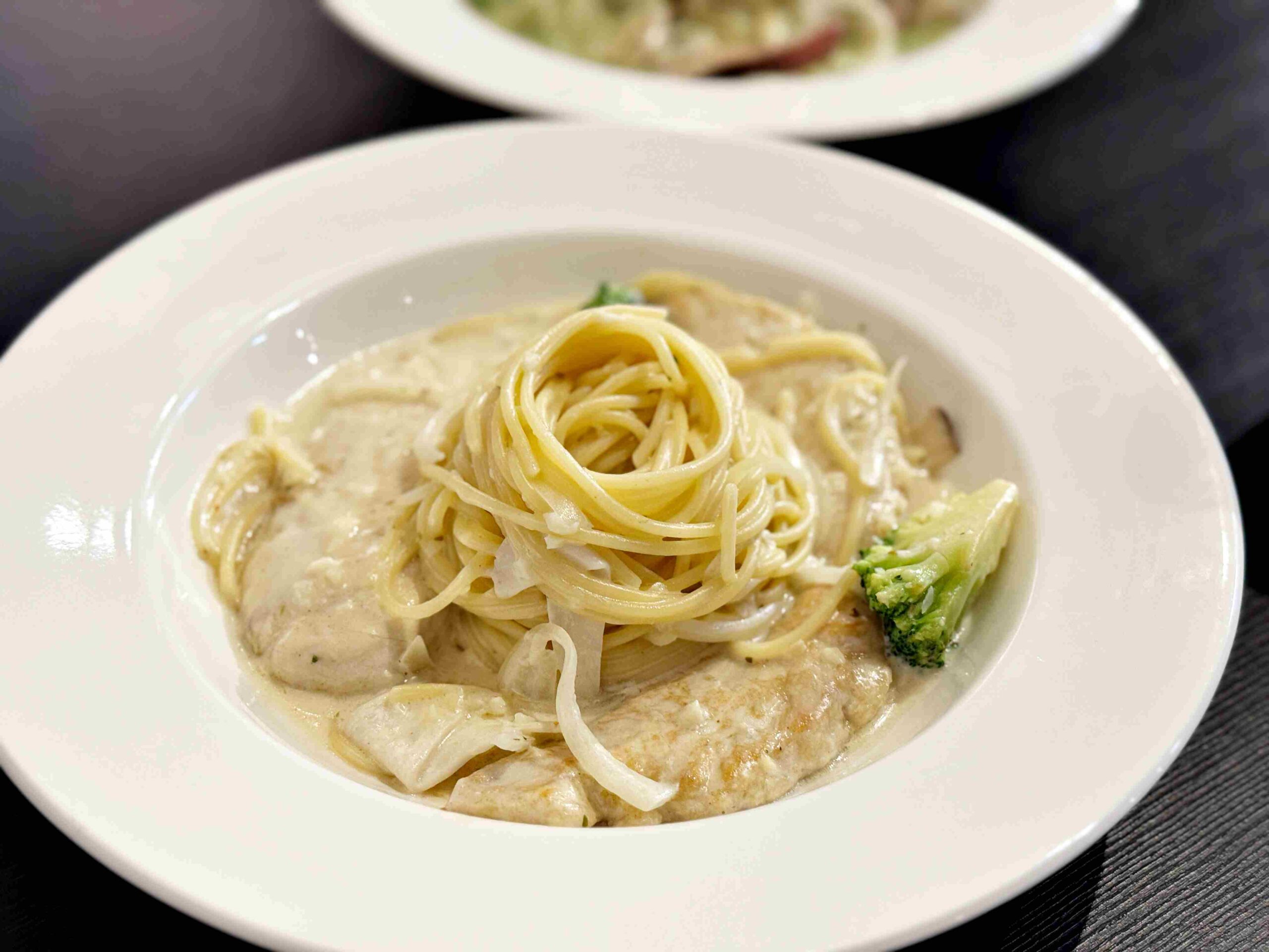 【板橋美食】擼義晚，平價也能吃到料多味美，板橋人偷藏的高分義式料理(菜單) @厚片嘴角帶便當