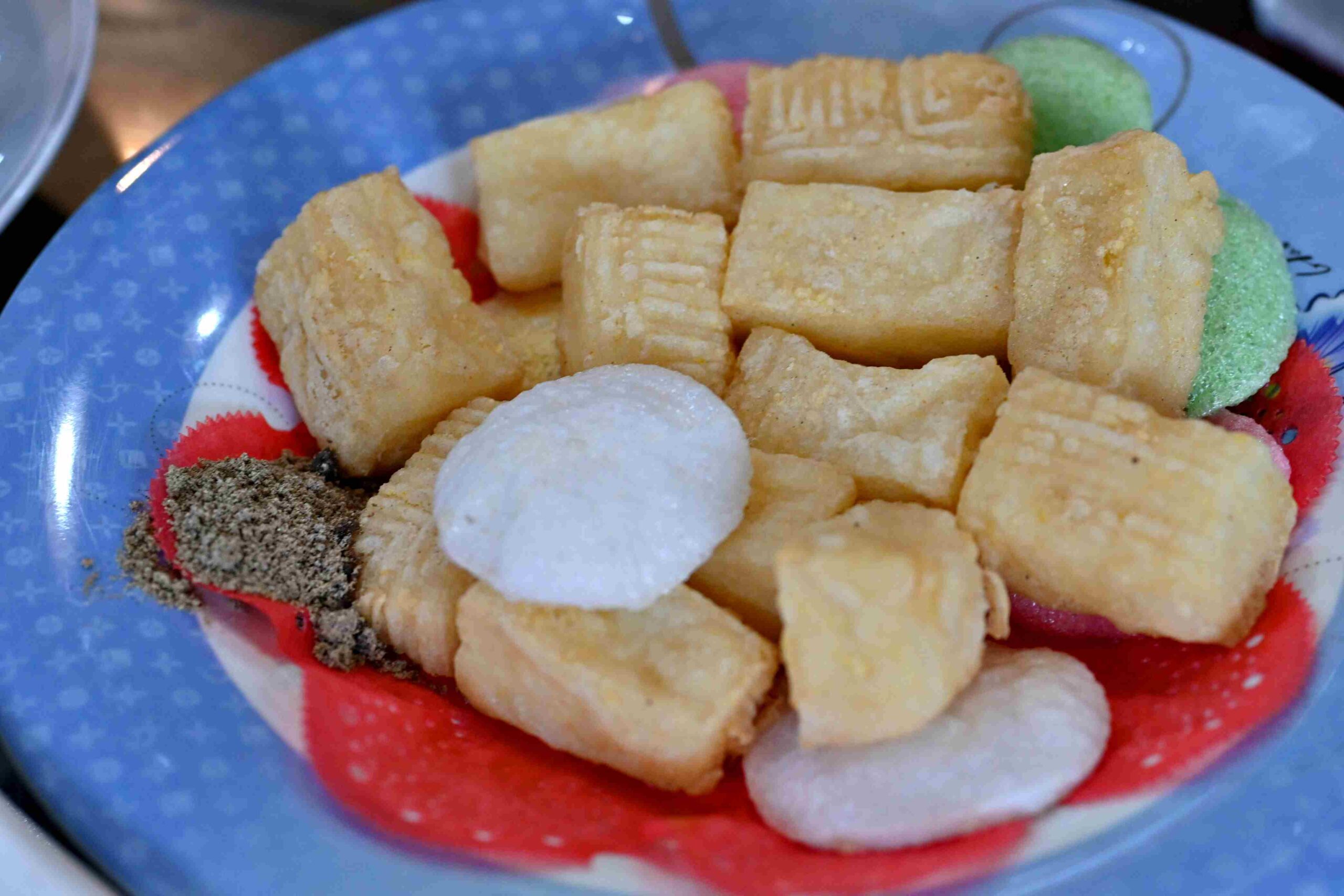【宜蘭礁溪美食】天下第一窯烤雞，專利烤窯＋招牌現剝烤雞超爆汁(菜單) @厚片嘴角帶便當