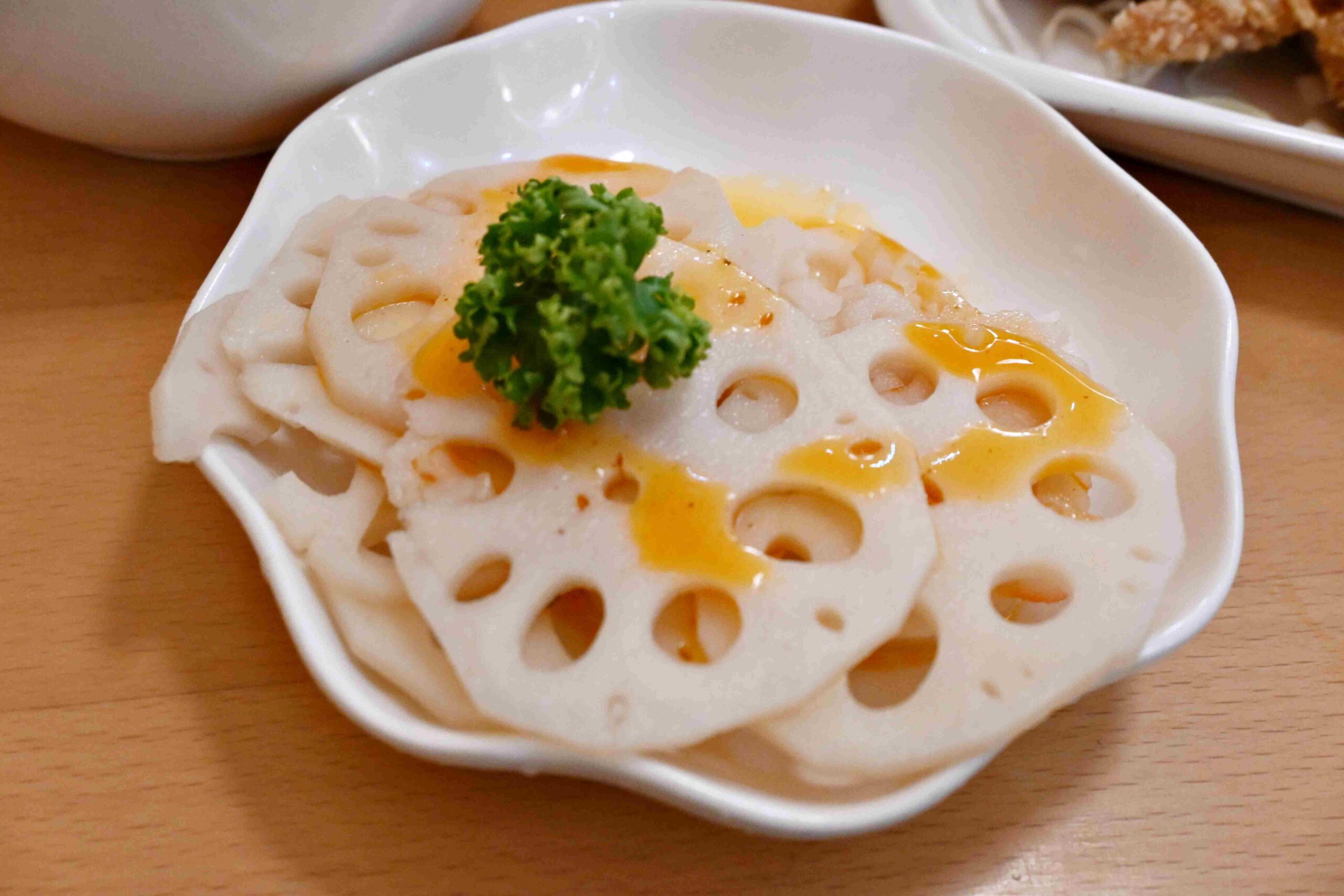 【中山美食】一流二事 素椒麵，排隊也甘願的乾拌麵！實吃心得(菜單)(寵物友善) @厚片嘴角帶便當