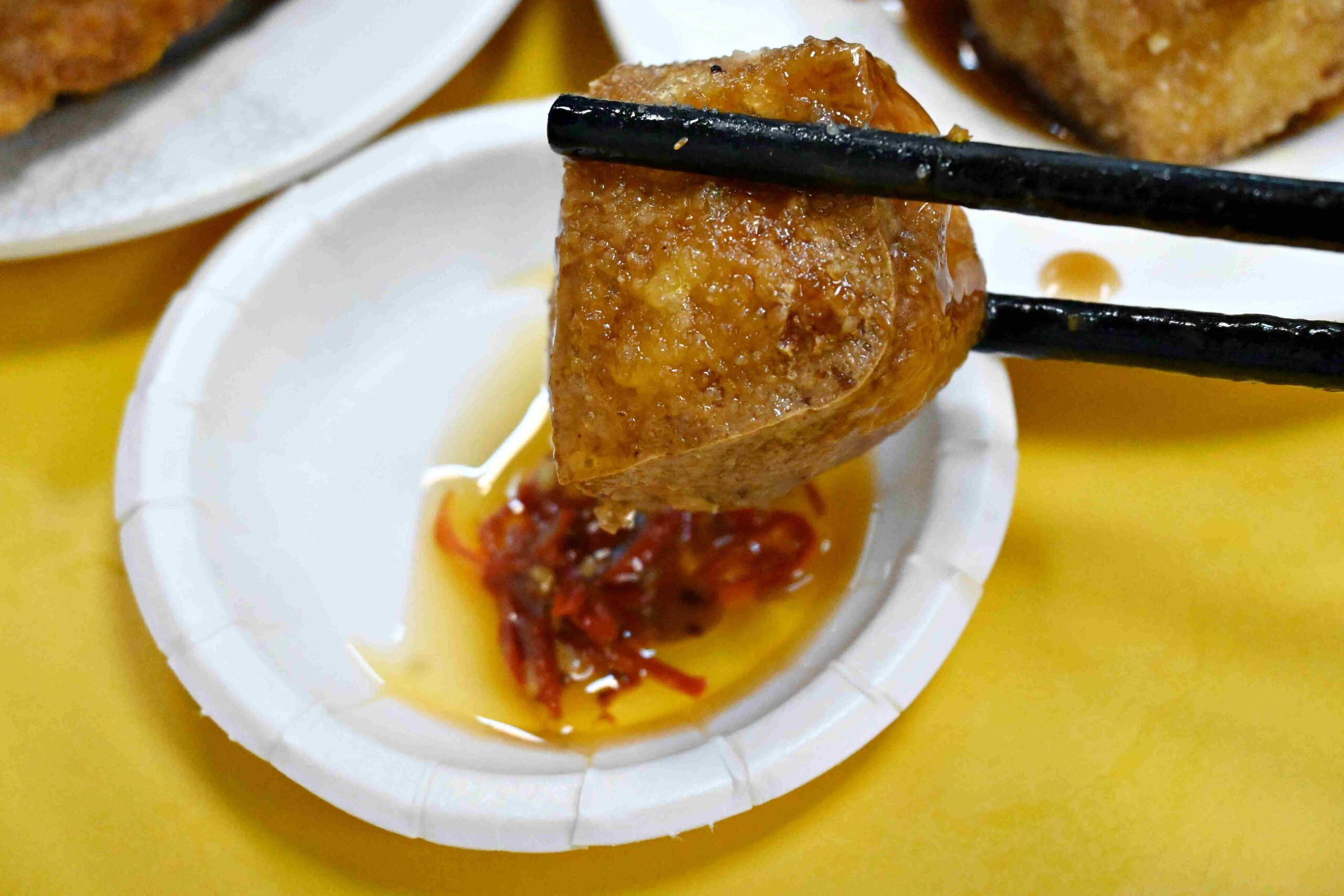 【台北車站美食】阿桂的店，炸豆腐+排骨乾麵這組合太可以！藏在市中心的佛心麵店(菜單) @厚片嘴角帶便當
