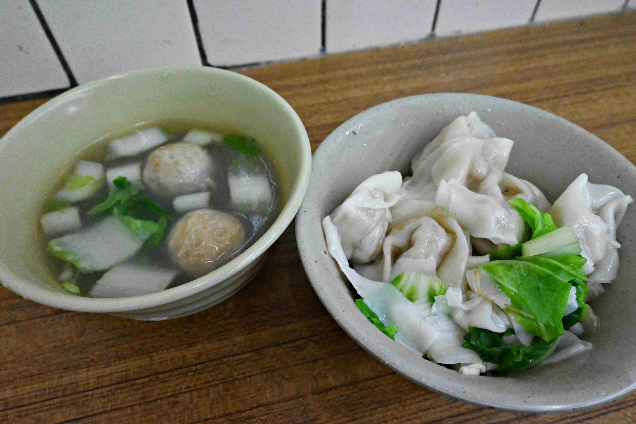 成都抄手麵食，沒什麼人寫，卻默默超好吃！這間抄手麵真的很可以(菜單) @厚片嘴角帶便當