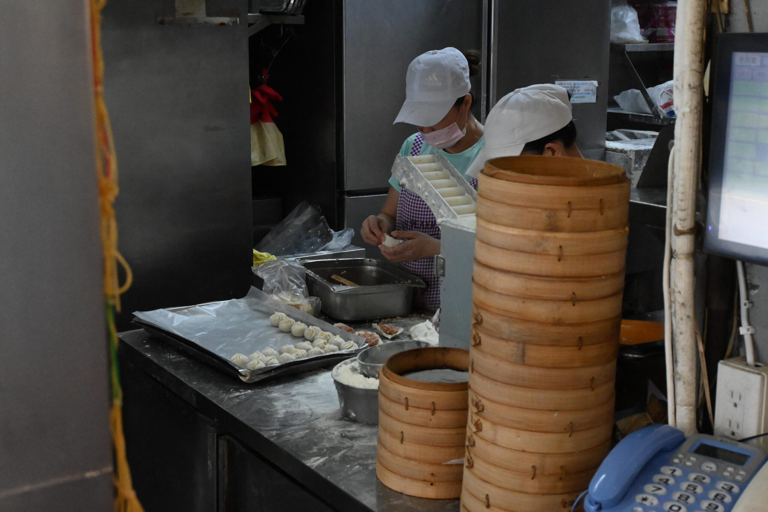 【文山區美食】福鼎湯包店，在地人最推！平價鼎泰豐，兩百元就吃到飽 @厚片嘴角帶便當
