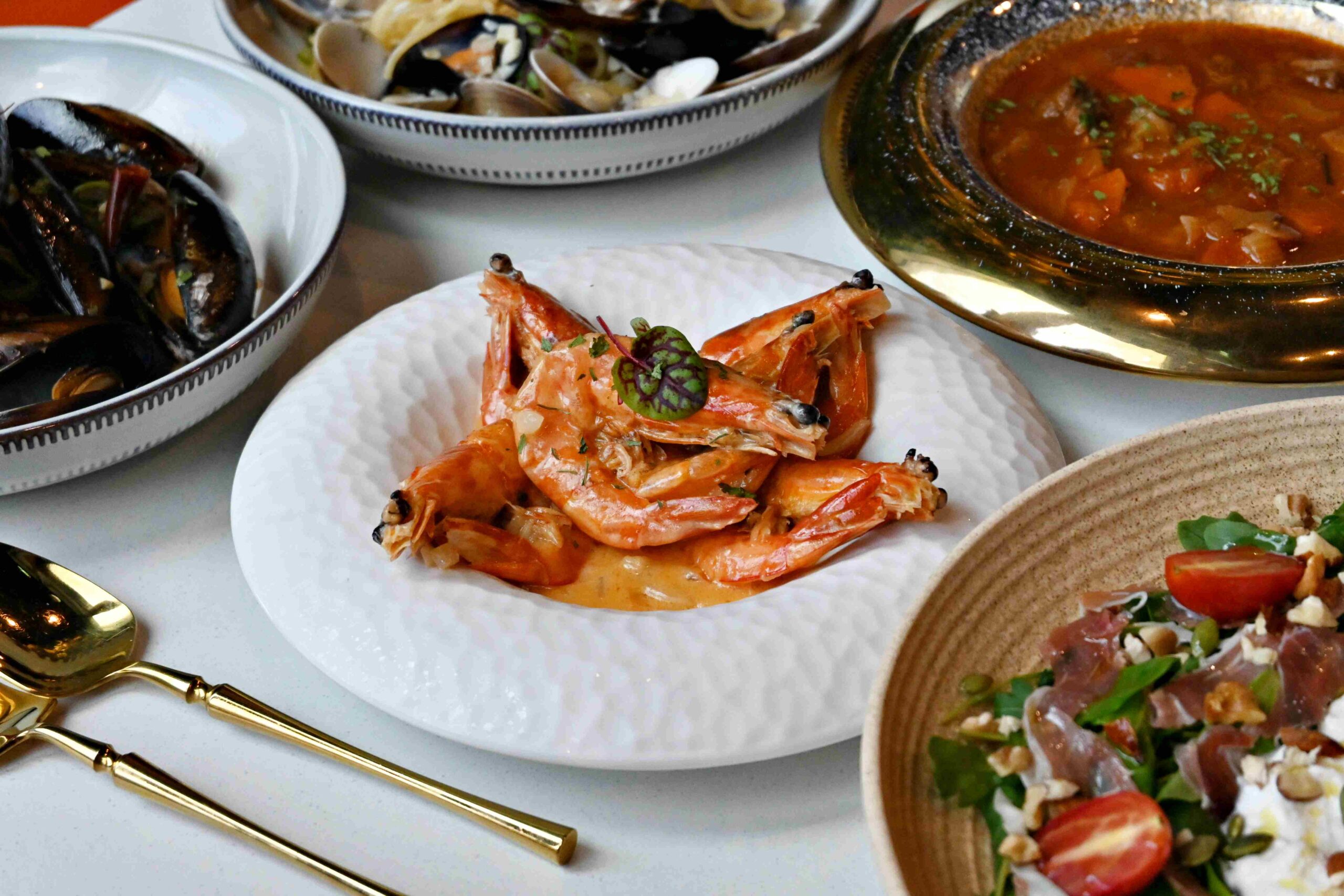 【市政府站美食】金叉子義廚微風信義店好吃嗎？這幾道真的猛(菜單) @厚片嘴角帶便當