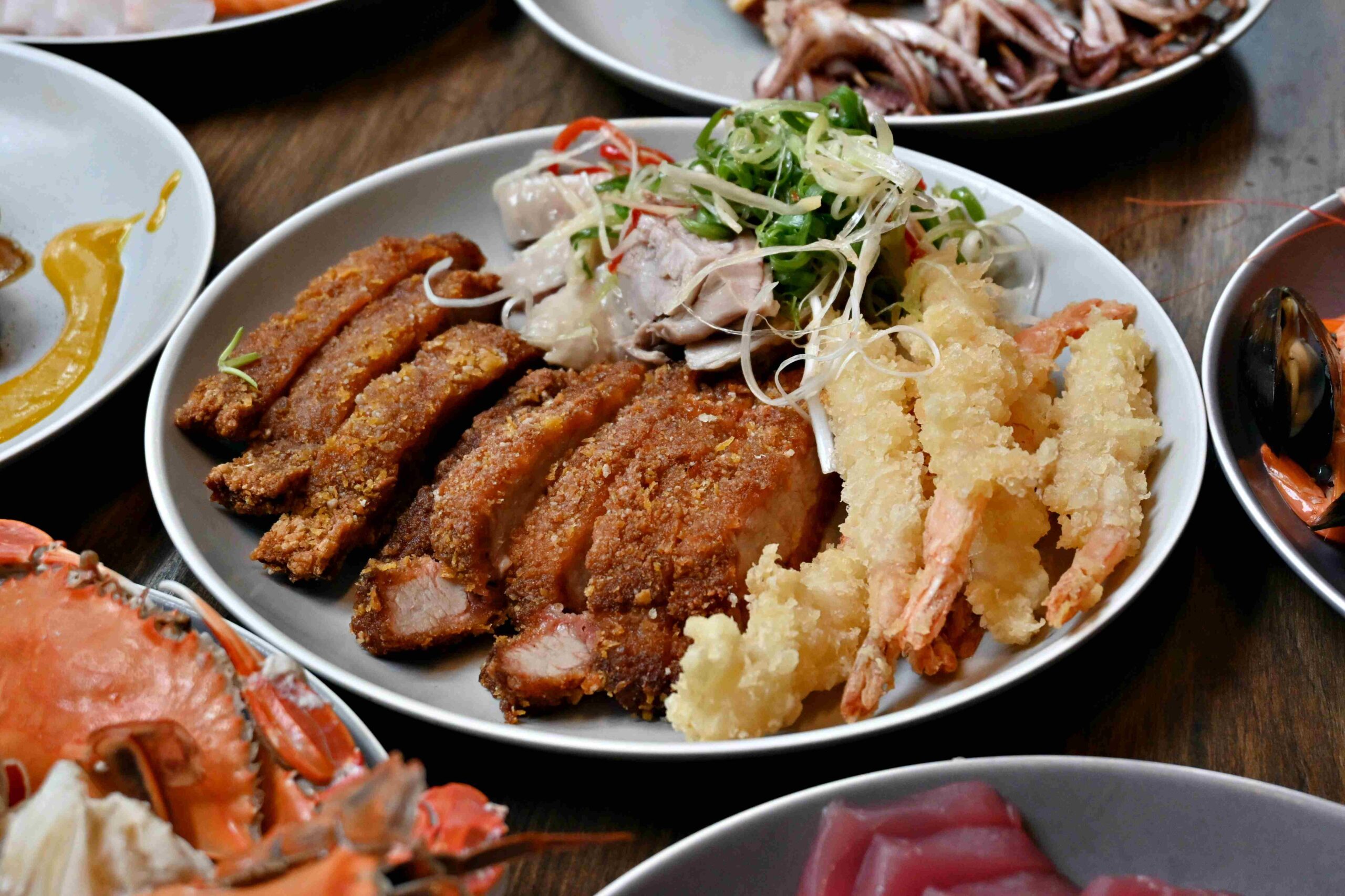【中山吃到飽推薦】晶華酒店栢麗廳最新客家主題太驚喜，熱食區真的每樣都好吃！ @厚片嘴角帶便當