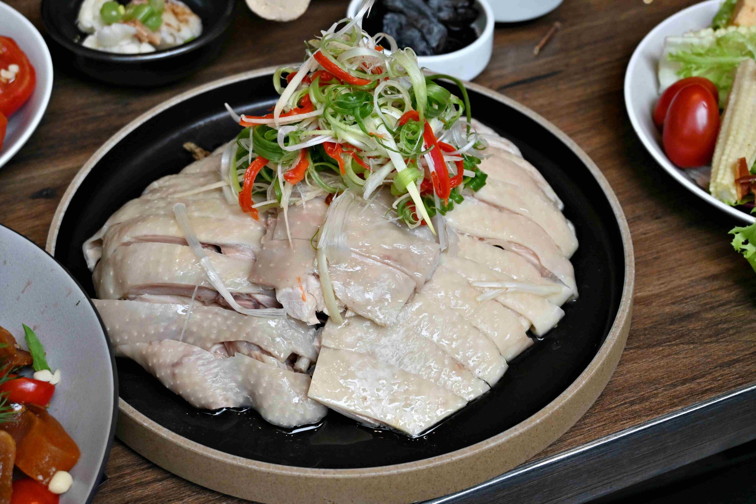 【中山吃到飽推薦】晶華酒店栢麗廳最新客家主題太驚喜，熱食區真的每樣都好吃！ @厚片嘴角帶便當
