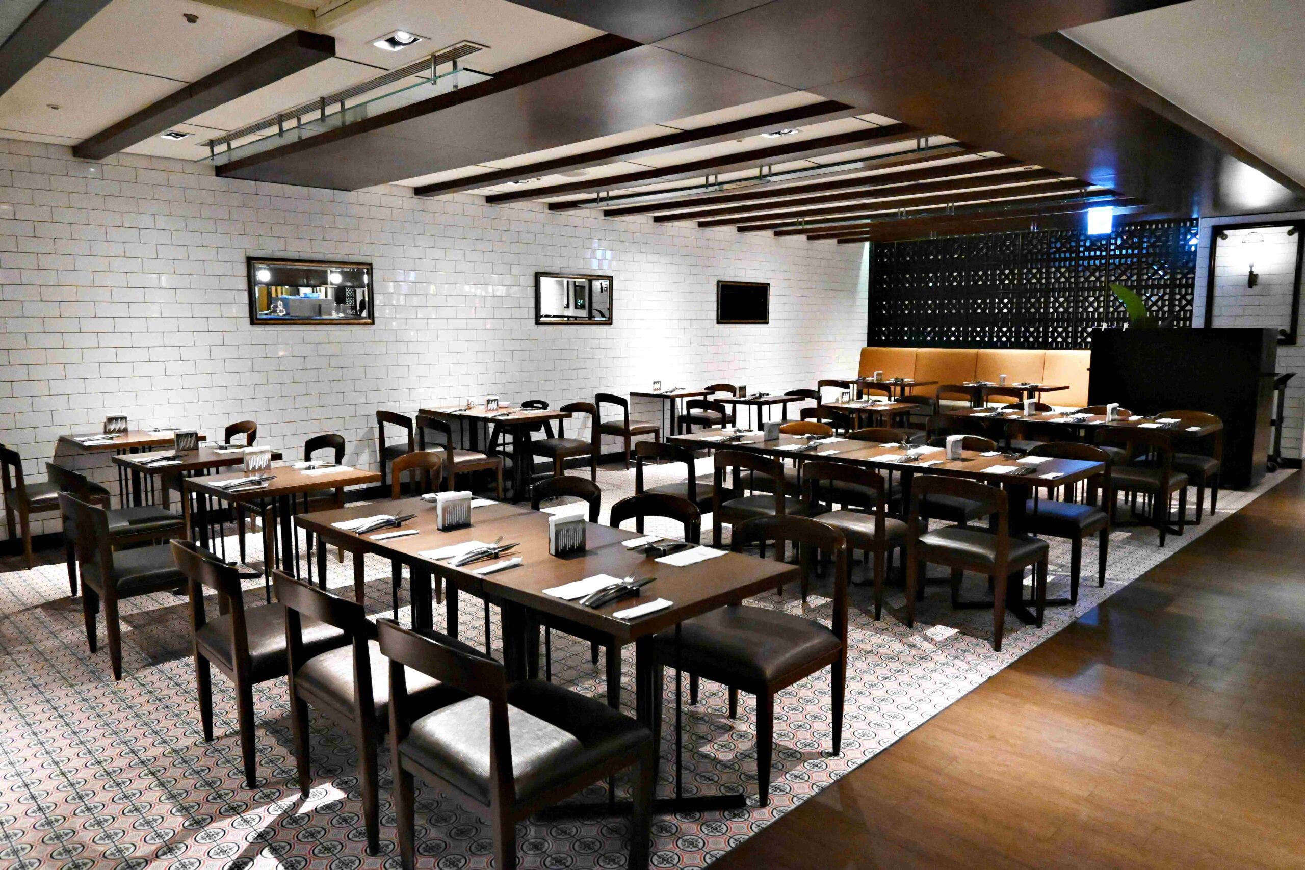 【南京復興站美食】Brilliant 鉑麗安自助餐廳｜F1牛肉、海鮮、甜點一次滿足 @厚片嘴角帶便當