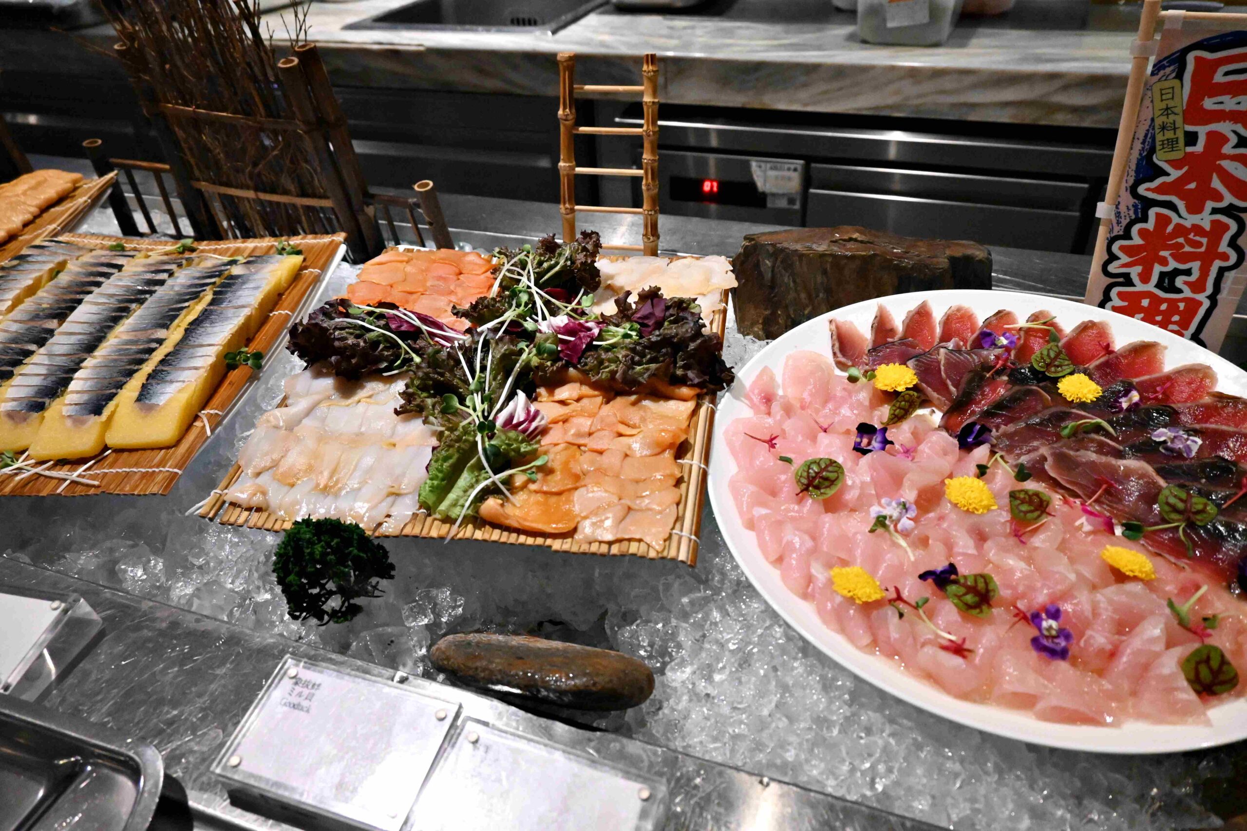 【南京復興站美食】Brilliant 鉑麗安自助餐廳｜F1牛肉、海鮮、甜點一次滿足 @厚片嘴角帶便當
