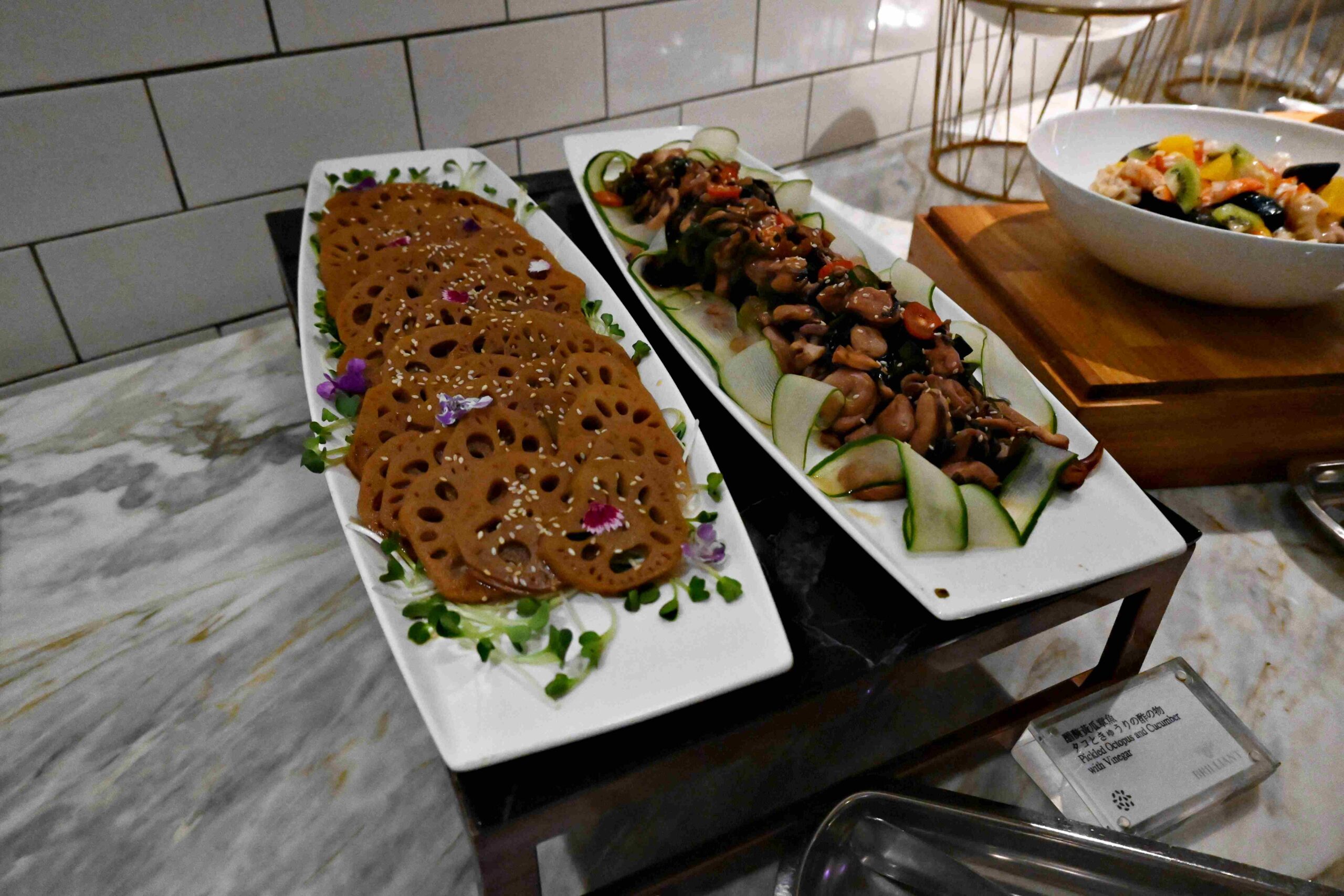 【南京復興站美食】Brilliant 鉑麗安自助餐廳｜F1牛肉、海鮮、甜點一次滿足 @厚片嘴角帶便當